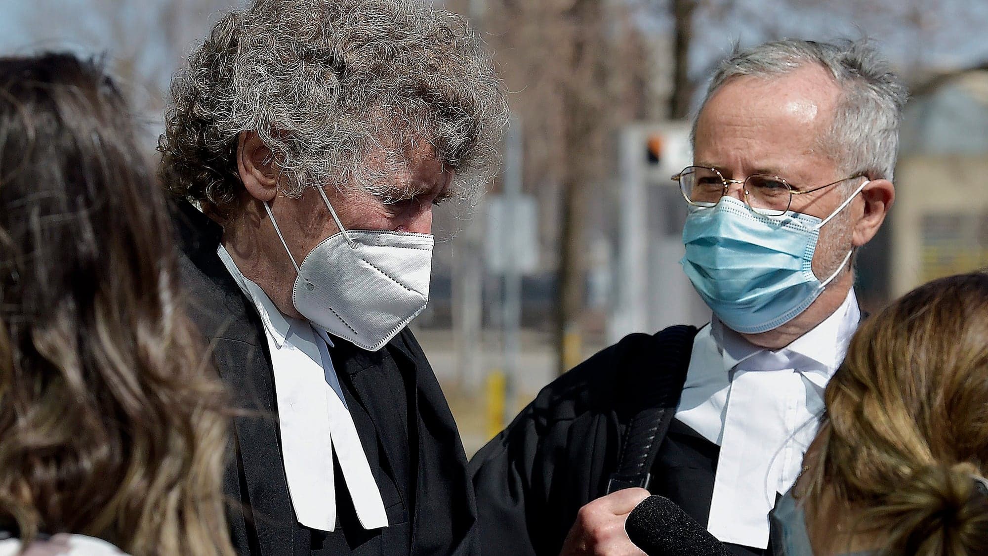 Les avocats James Lockyer et Jacques Larochelle le 9 avril 2021.