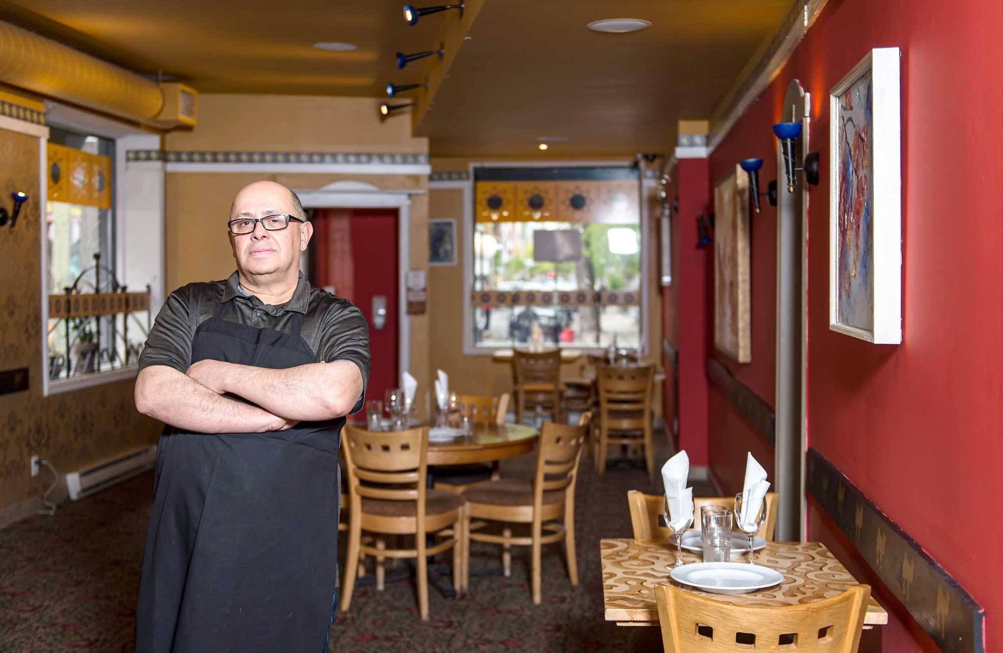 Nouredine Kara, chef propriétaire du resto Au Tarot, à Montréal.