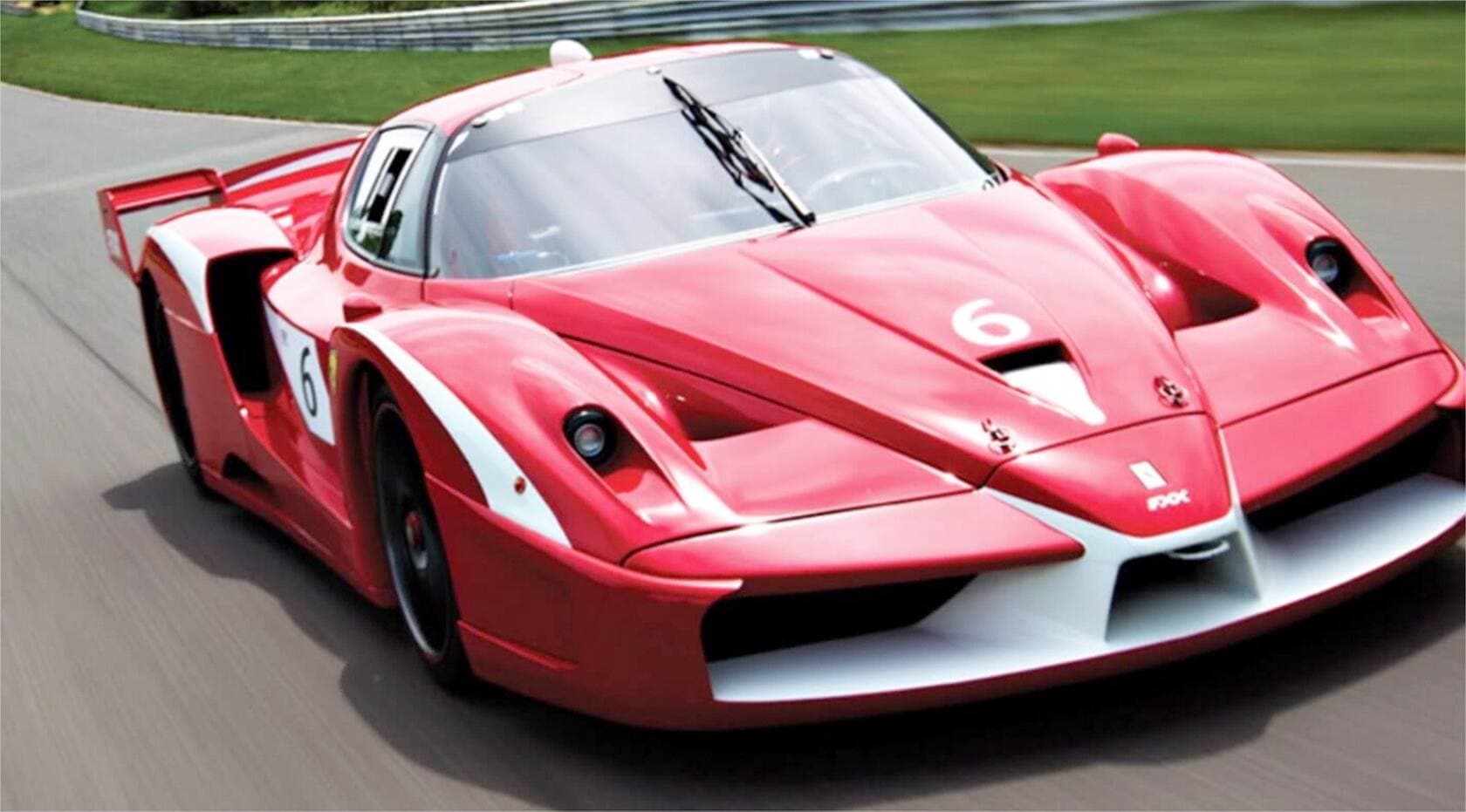 Une Ferrari FXX.