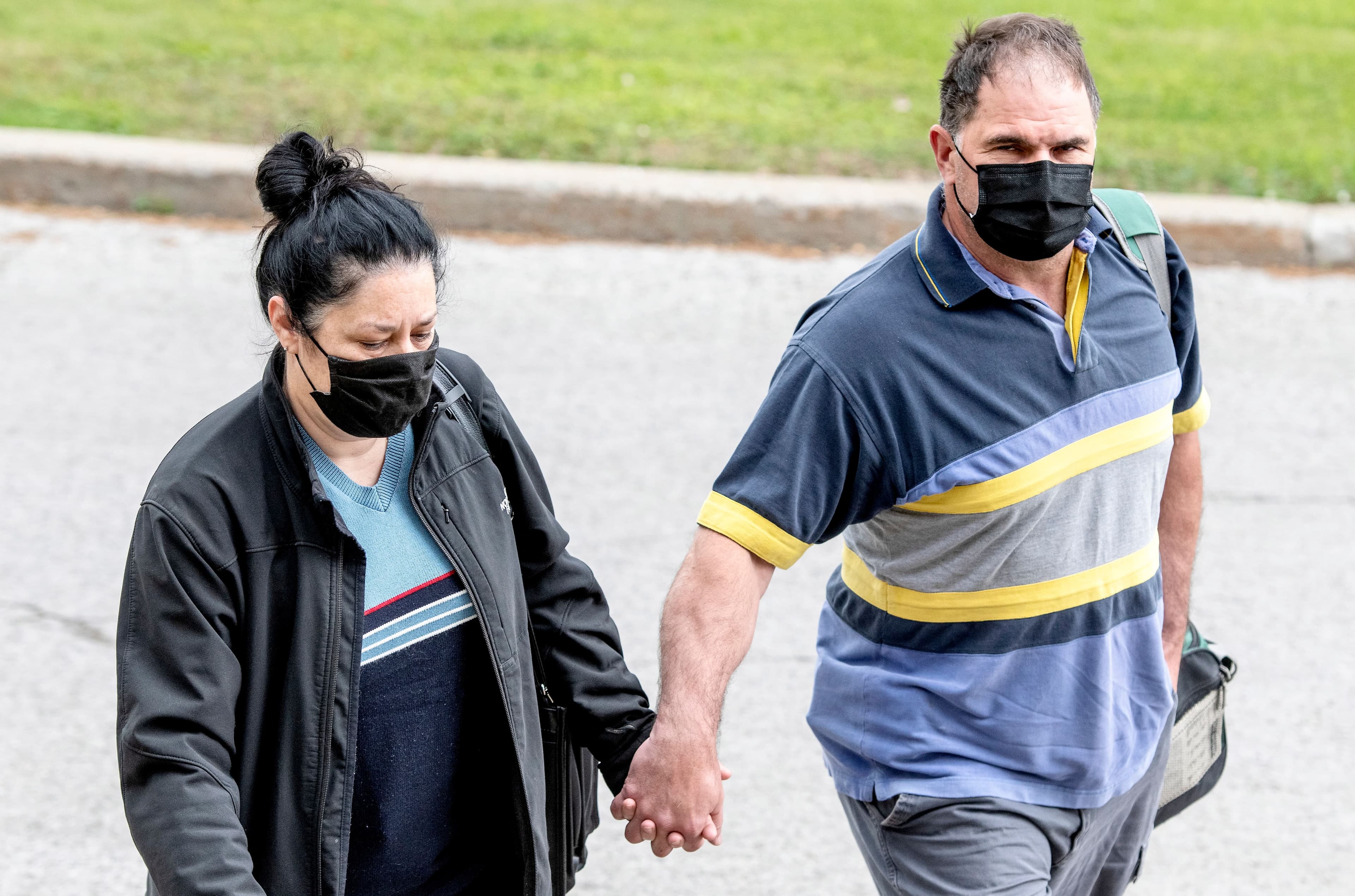 Marie-Josée Viau et Guy Dion à leur arrivée au Centre judiciaire Gouin, lundi.