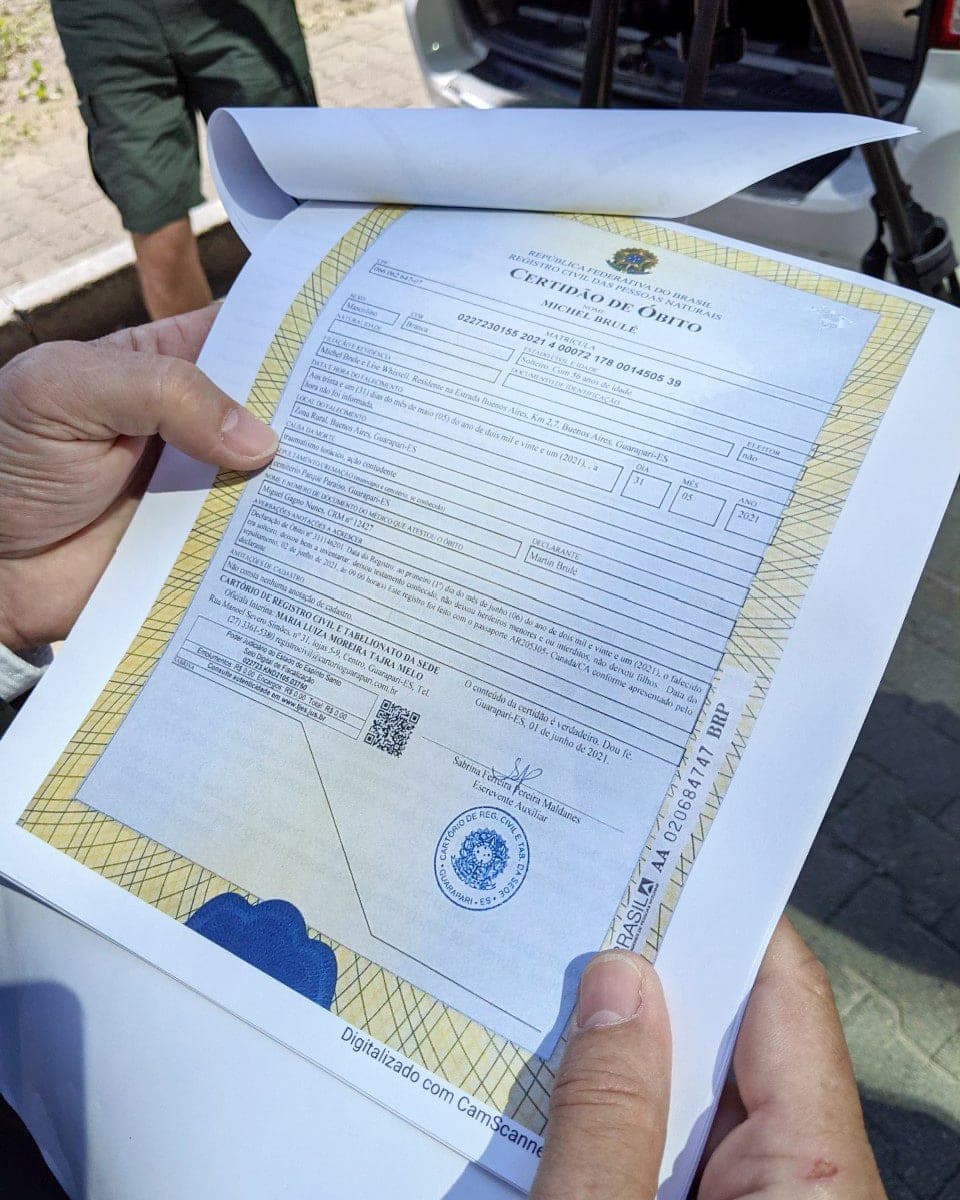 Sur le certificat de décès de Michel Brûlé, fourni par son frère, on peut voir que l’homme de 56 ans serait décédé des suites d’un « traumatisme thoracique ».