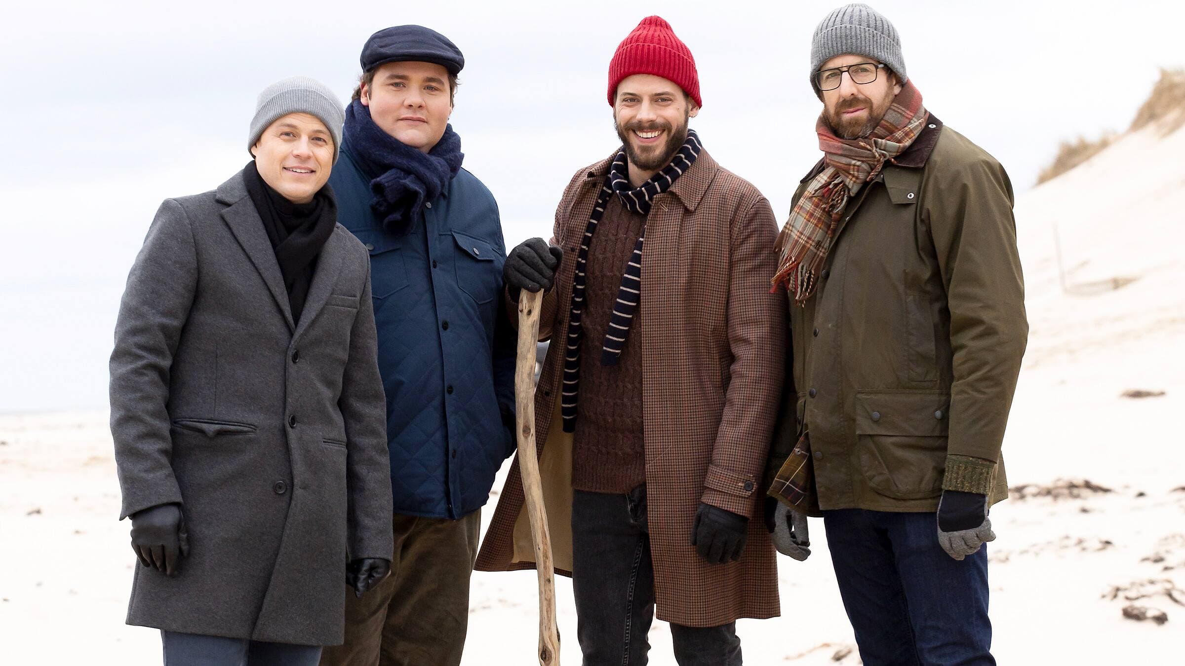 Louis Morissette, Antoine Bertrand, François Arnaud et Patrice Robitaille jouent quatre frères dans la comédie <em>Au revoir le bonheur</em>.