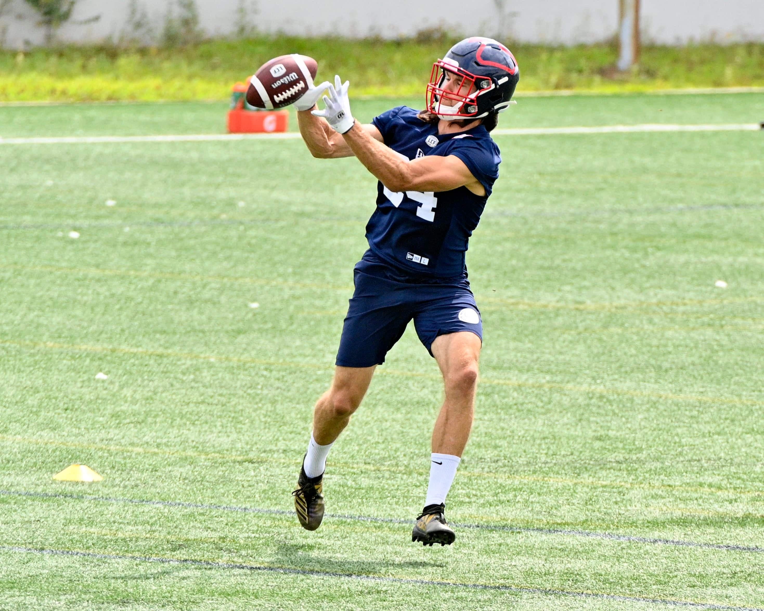 Le maraudeur des Alouettes de Montréal Marc-Antoine Dequoy.