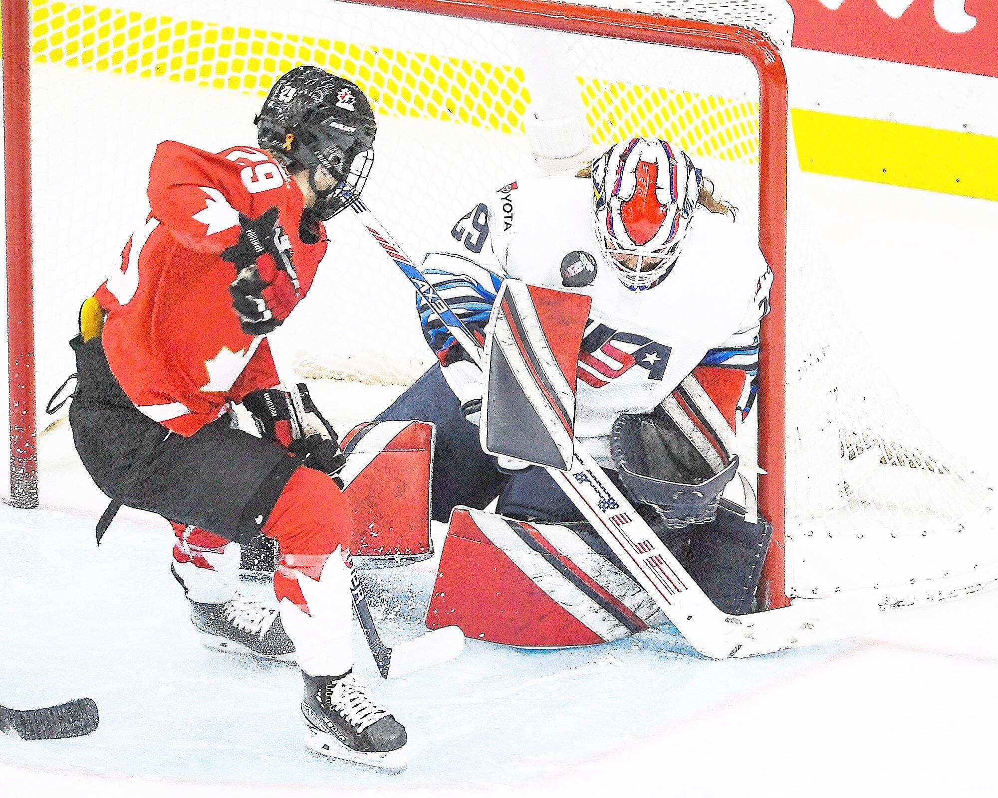 Les Canadiennes ont gagné 3-2 contre leurs rivales américaines lors de la finale du Championnat de hockey féminin à Calgary en août 2021.