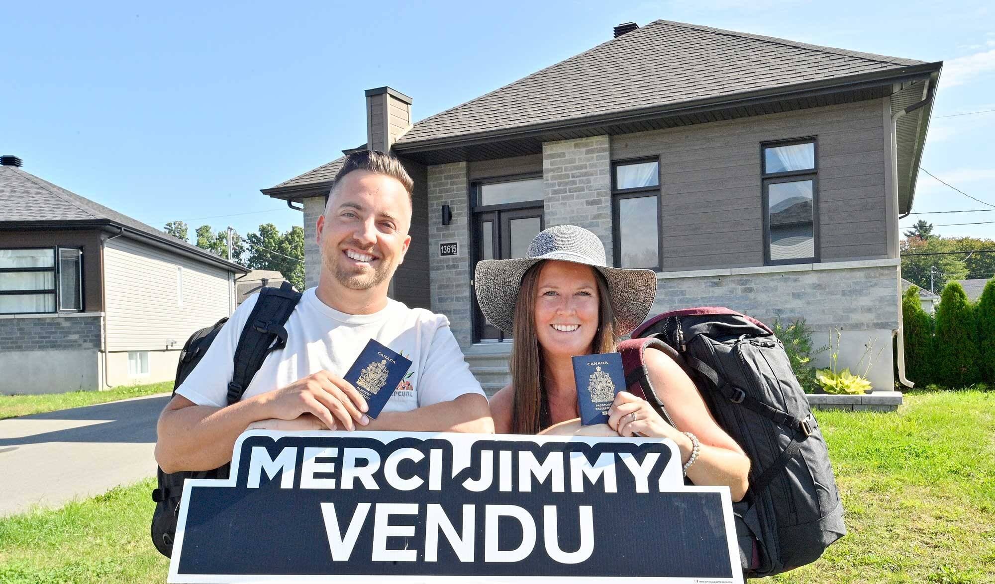 Chanelle St-Laurent et Sébastien Bilodeau ont tout vendu pour faire le tour du monde. Il ne leur reste plus qu’un sac de 35 litres chacun. Ils partiront au début octobre.