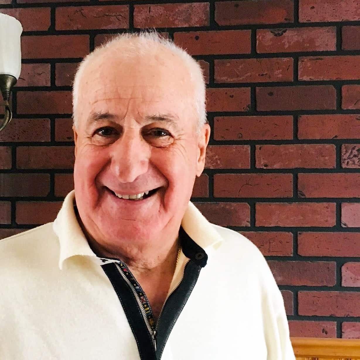 Un ex-policier de la Sûreté du Québec, Michel Scalzo, est accusé d'agression sexuelle et subit son procès.