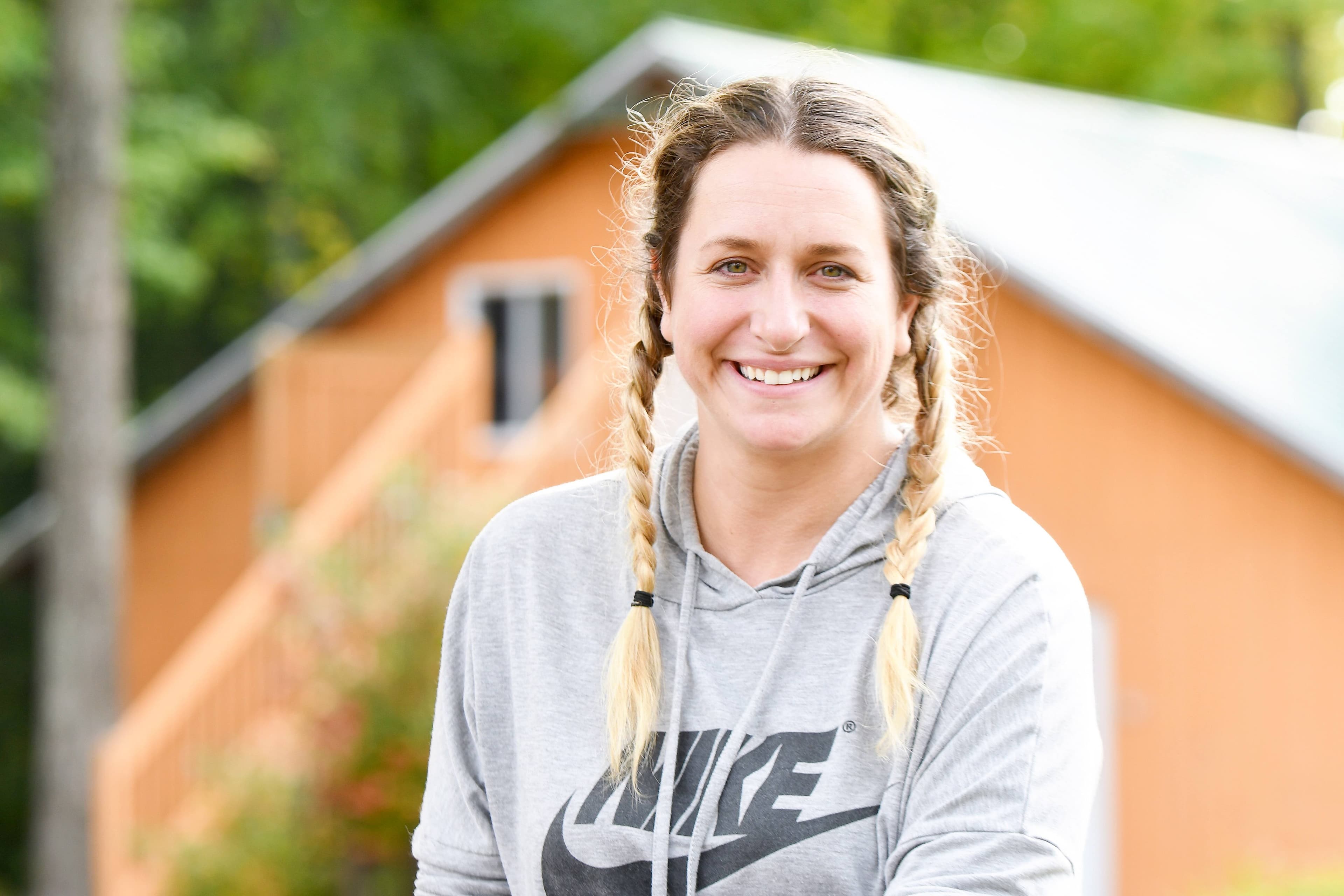 Marion Vallerand est étudiante, entrepreneure et maman de deux bambins.