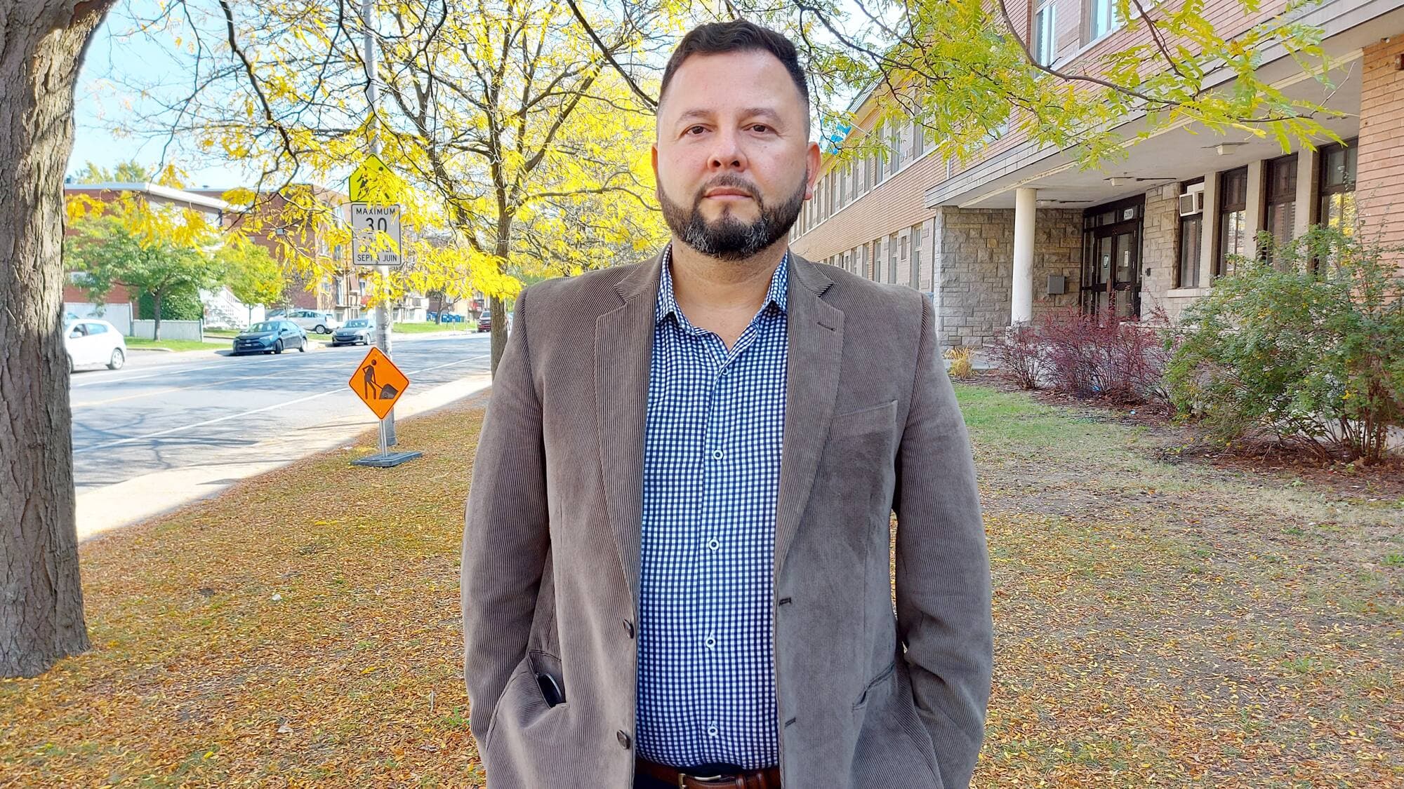 Arrivé ici il y a à peine cinq ans, Juan Parra a appris le français au Québec et souhaite aujourd’hui décrocher un poste dans le domaine juridique.