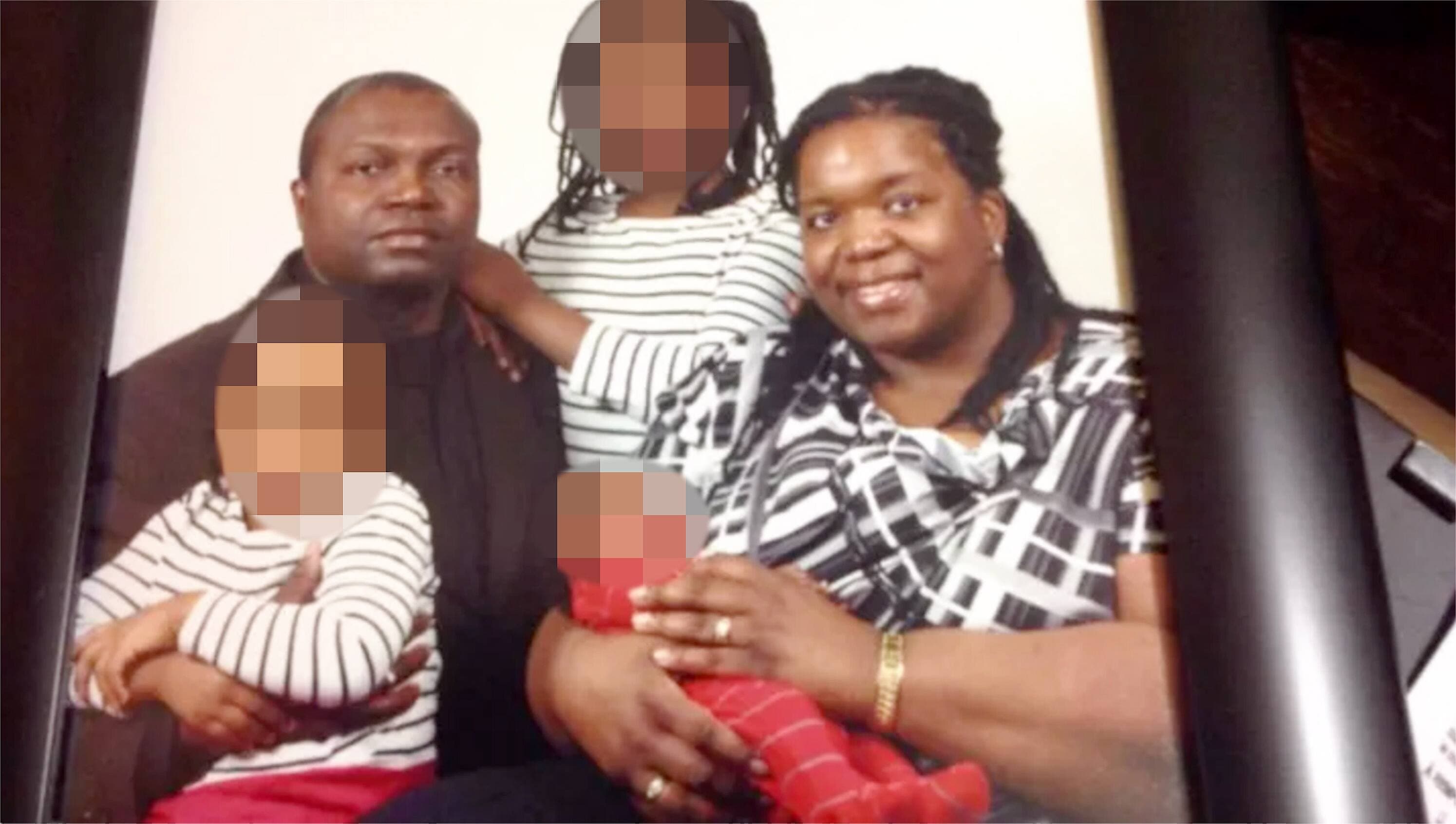 Lydie-Magalie Stiverne avec son mari, mort d’un cancer il y a cinq ans. <em>Le Journal</em> a choisi de ne pas identifier leurs trois enfants.