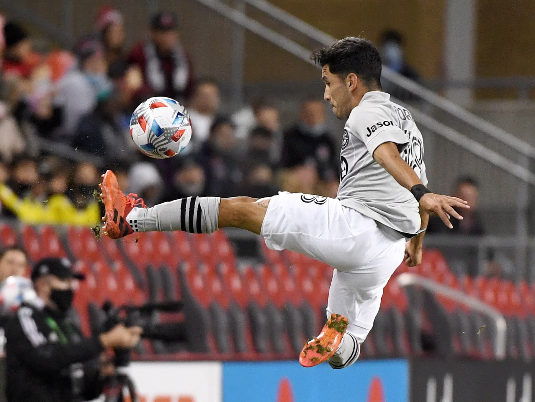 Joaquin Torres espère que ses coéquipiers et lui seront plus opportunistes et réussiront à marquer afin d’aider le CF Montréal à prolonger sa saison.