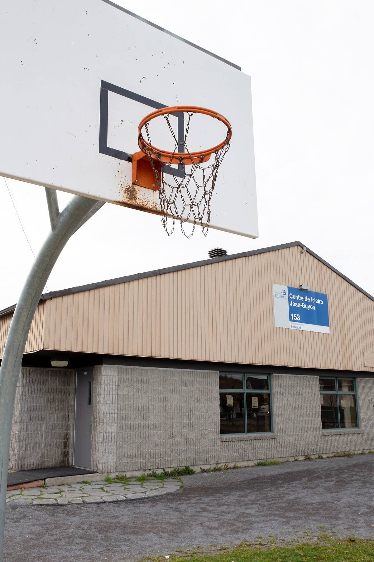 Le district de Sainte-Thérèse-de-Lisieux est très prisé par les familles. Les candidats prônent l’amélioration des équipements pour ces citoyens, dont ceux du parc et du centre des loisirs Jean-Guyon.