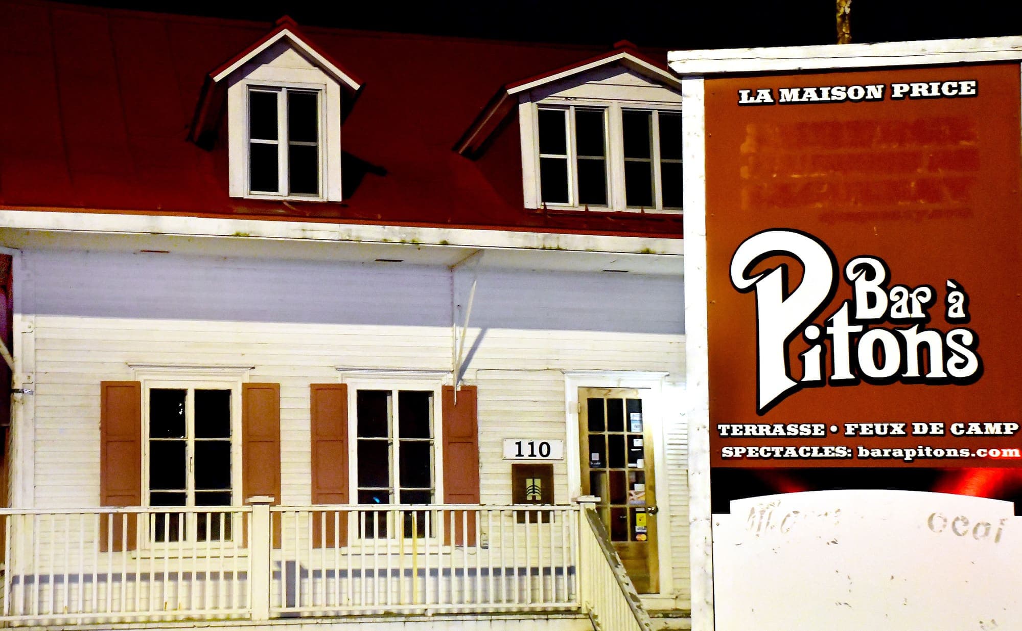 Malgré la controverse, le party d’Halloween du MAGE-UQAC aura quand même lieu au Bar à Pitons, à Chicoutimi, mais sans thématique particulière.