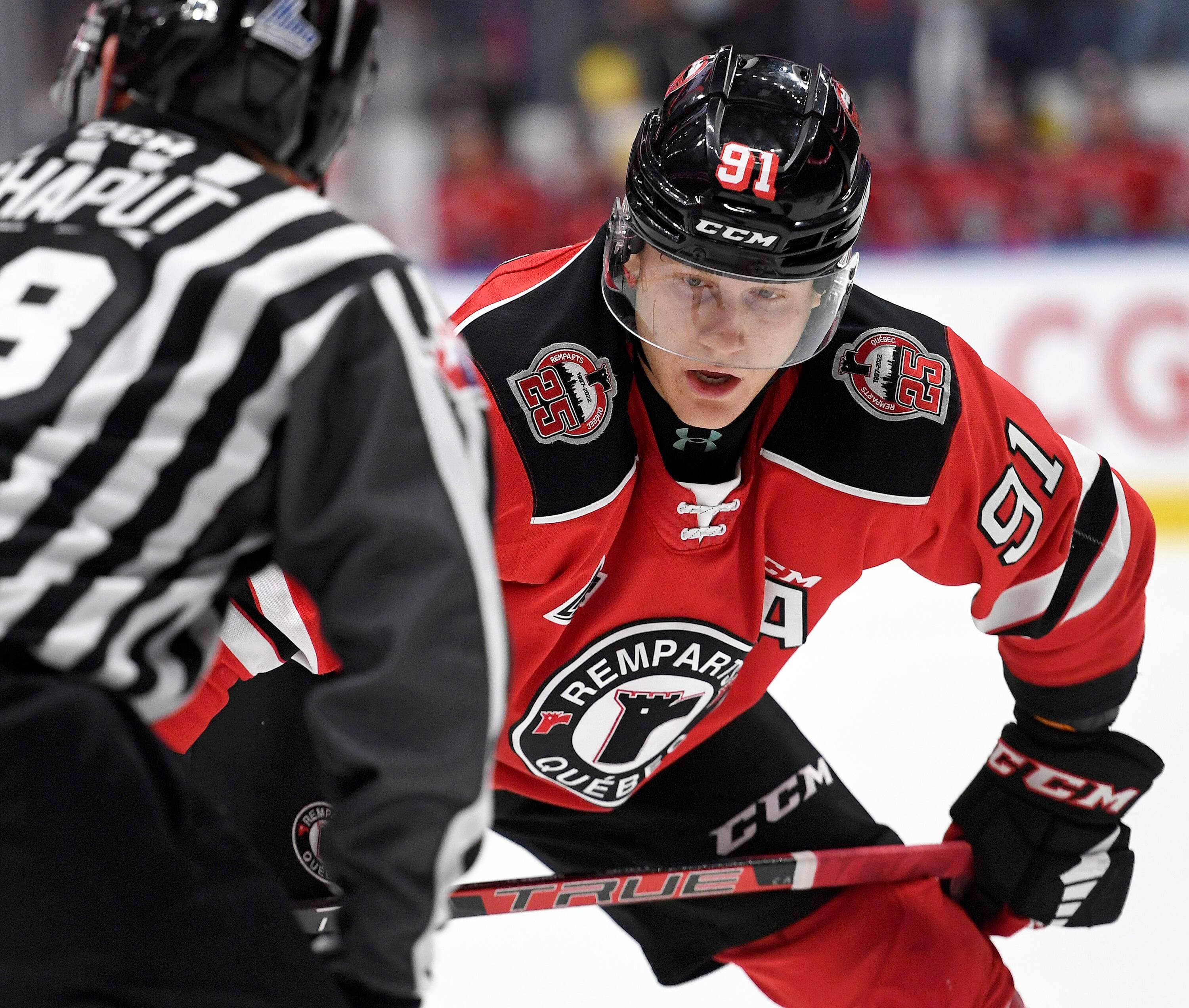 Nathan Gaucher a assisté au match entre le Canadien de Montréal et les Coyotes de l’Arizona, mardi au Centre Bell, en compagnie d’autres espoirs du prochain repêchage entre autres.