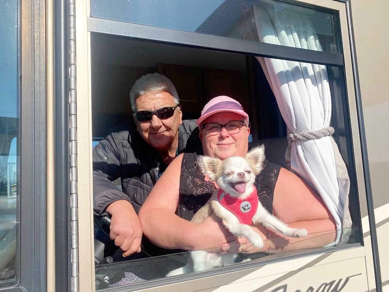 « On avait hâte de retourner en Floride », lancent tout heureux Roma Thériault et Pierre-André Rioux, de Sainte-Anne-des-Monts.