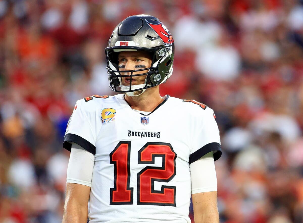 Tom Brady est premier au chapitre des gains avec 2650 verges, en plus de dominer la colonne des passes de touchés avec 25. Il n’a lancé que cinq interceptions.