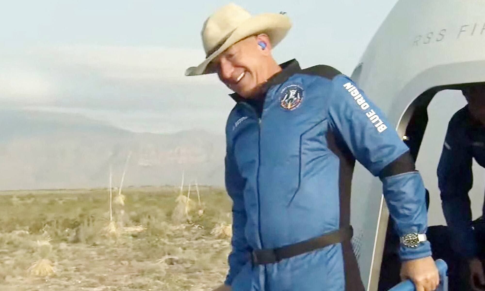 Le fondateur d’Amazon Jeff Bezos s’est notamment acheté son habit de vol qui va dans l’espace.