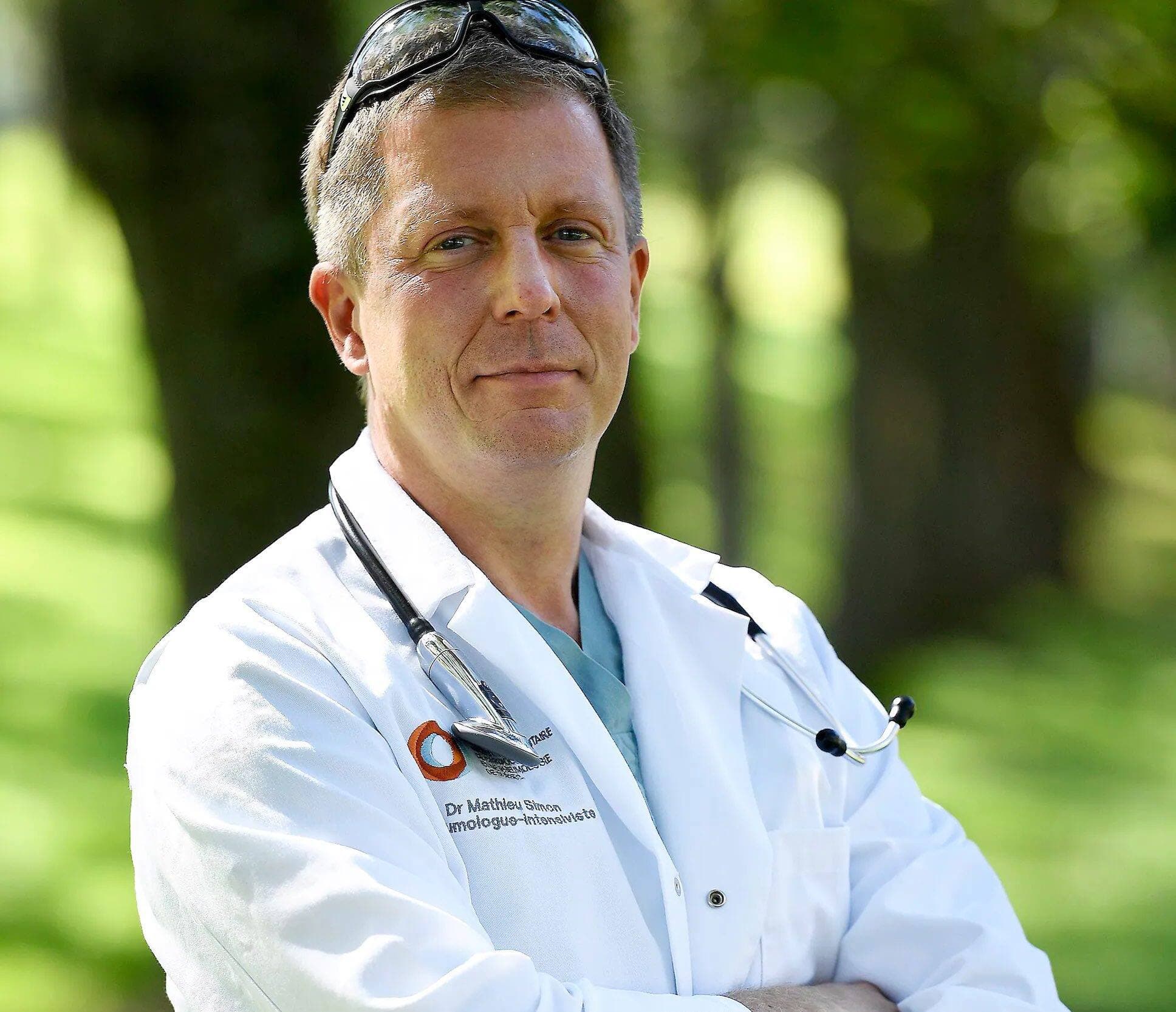 Les gens devraient rester à l’intérieur autant que possible en ce froid glacial, pense le Dr Mathieu Simon, pneumologue et chef des soins intensifs à l’Institut universitaire de cardiologie et de pneumologie de Québec (IUCPQ).