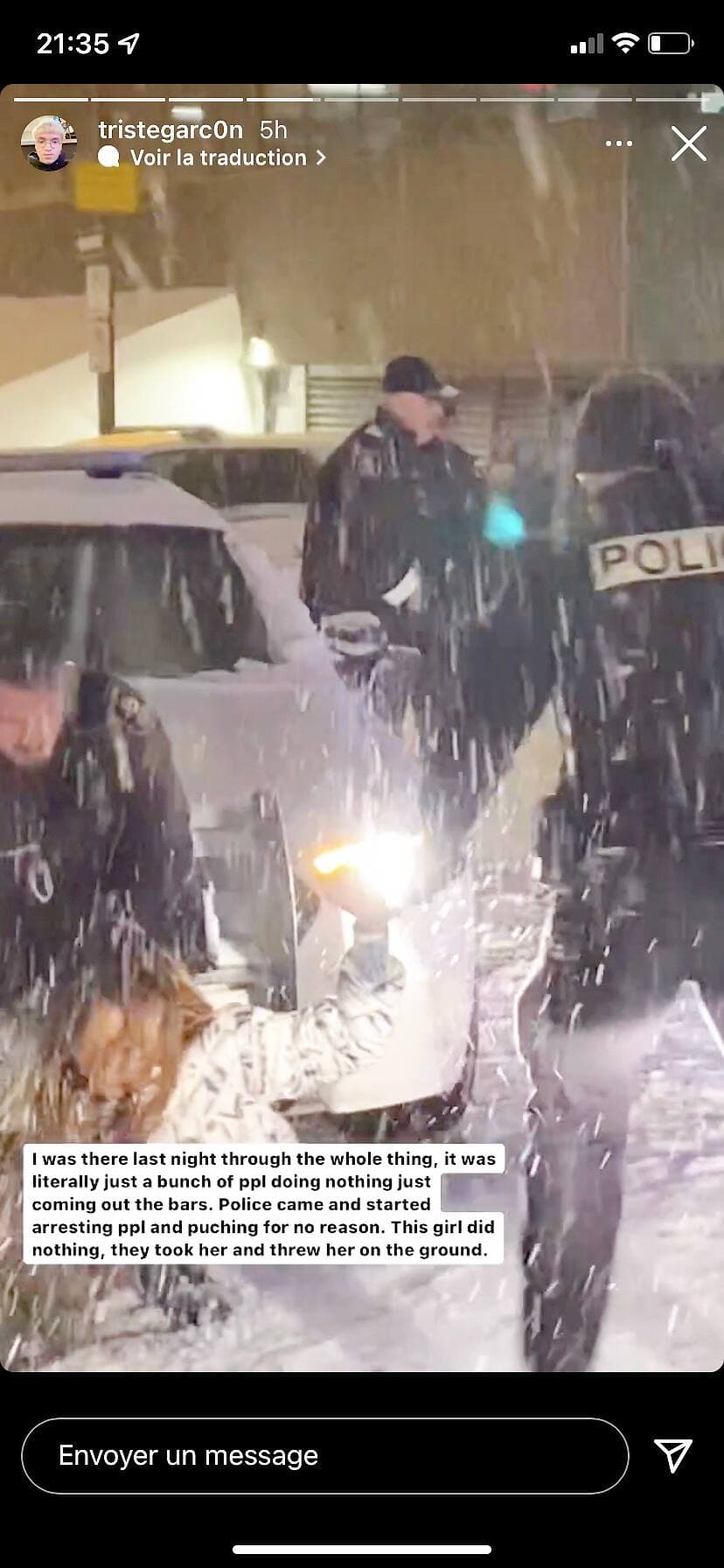 Des internautes ont ajouté des commentaires aux images de l’arrestation.