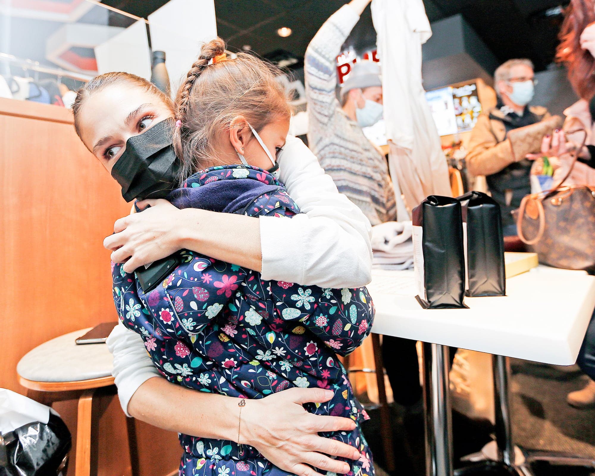 Cette jeune fille a eu droit à un geste d’affection de son idole.