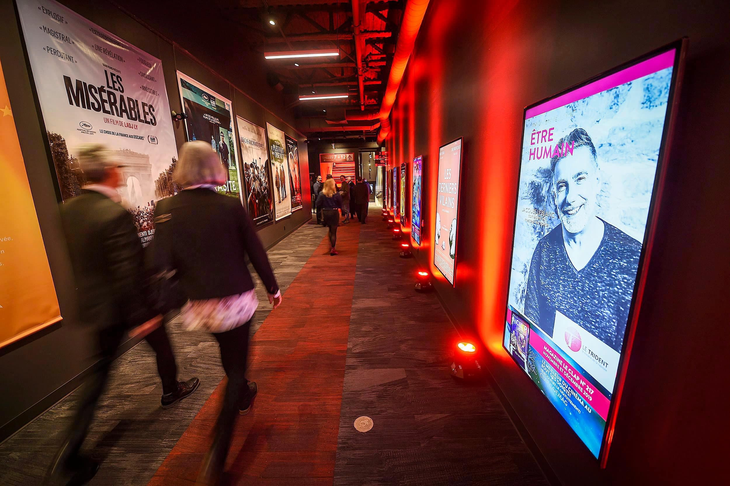 Les cinémas du Québec ont rouvert leurs portes lundi, mais ils doivent composer avec diverses mesures.