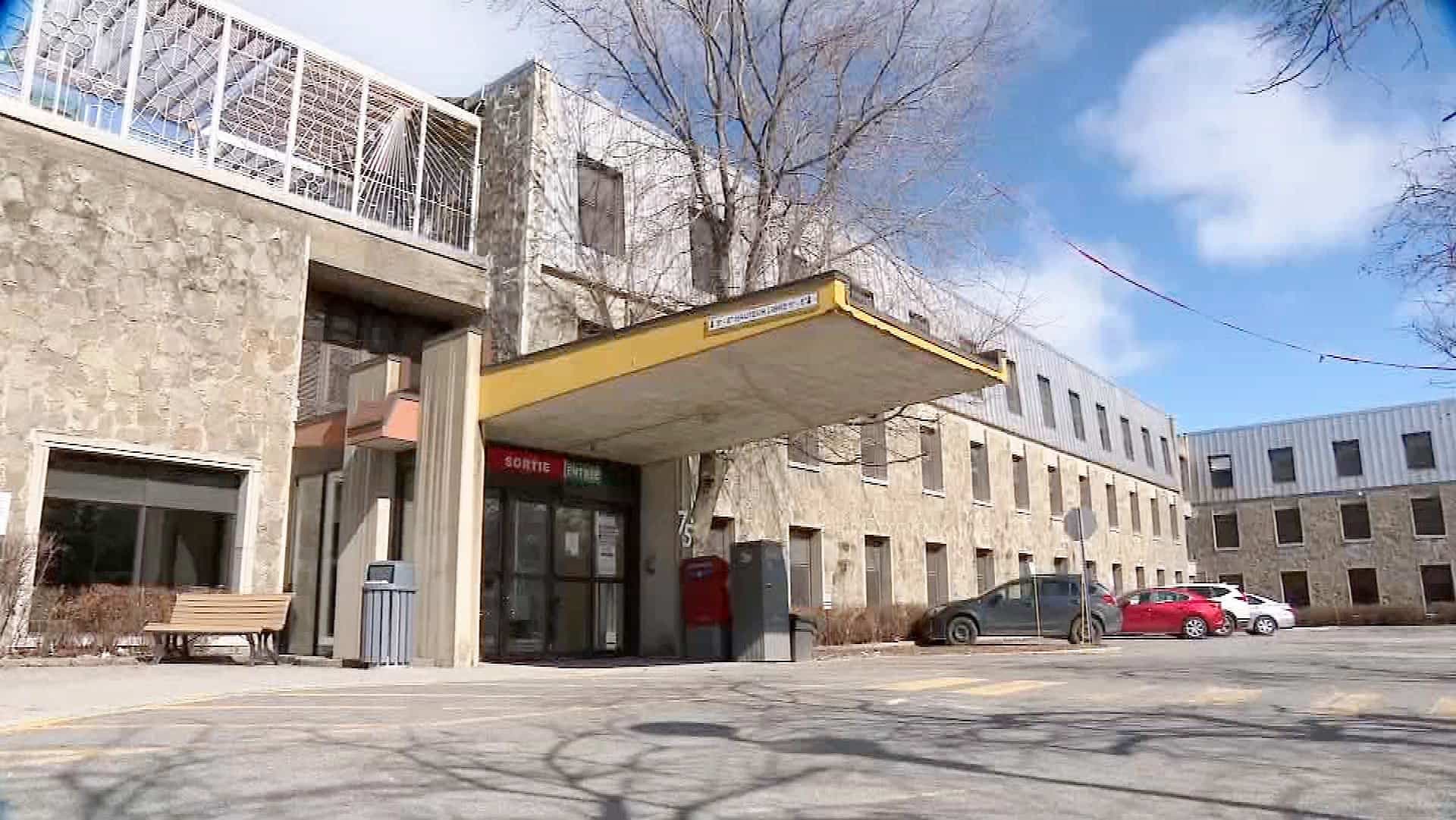 Une éclosion de COVID-19 au CHSLD Frédérick-George-Heriot a fait 19 victimes en date de mardi.