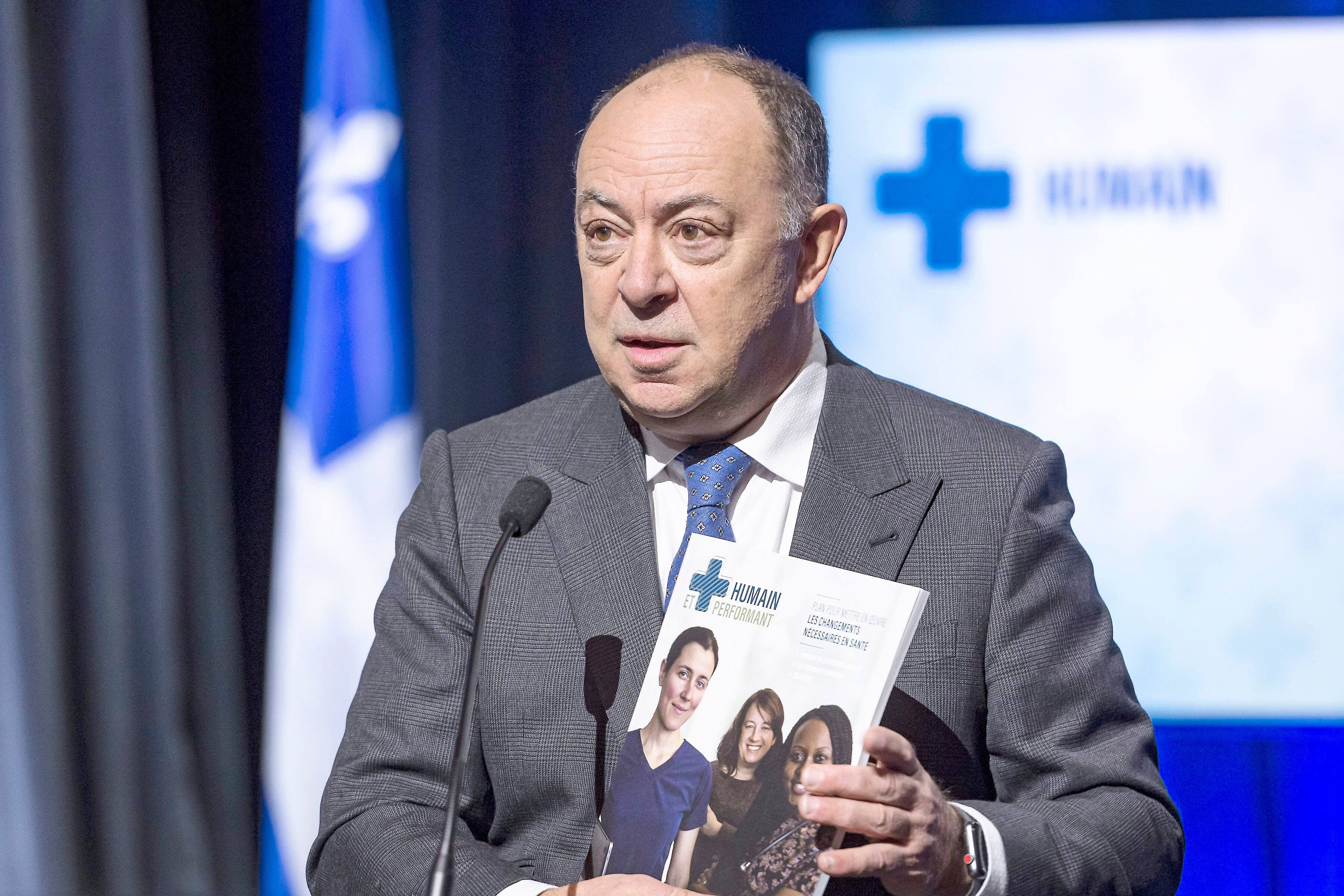 Le ministre de la Santé, Christian Dubé, lors du dépôt de son Plan santé, le 29 mars dernier, qui prévoit la prise en charge par un GMF plutôt que par un médecin unique.
