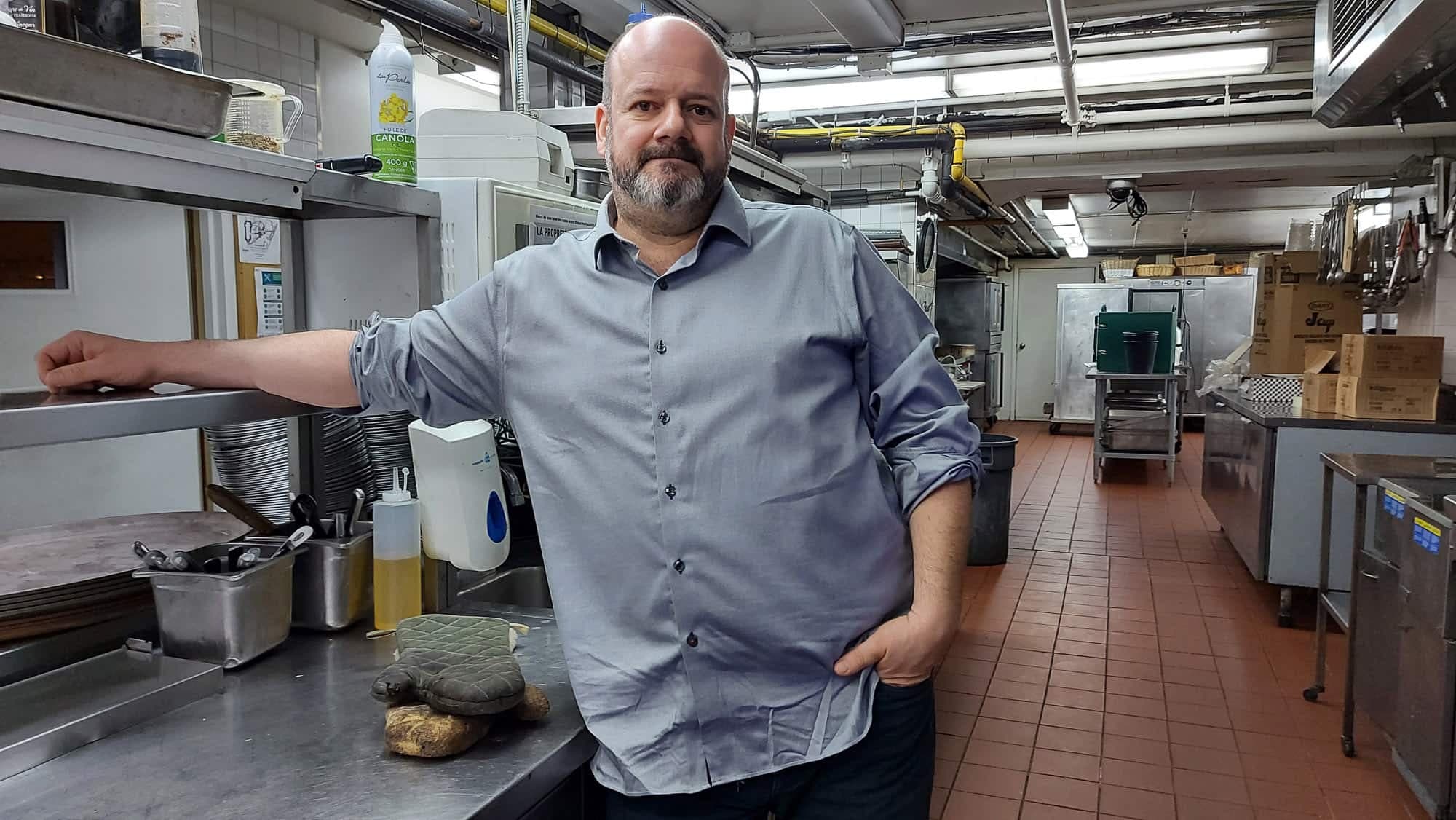 Durant l’âge d’or du Fourquet Fourchette, le restaurant avait pignon sur rue à un jet de pierre du fort de Chambly et possédait aussi une antenne à Montréal, au Palais des congrès, rue Saint-Antoine Ouest, où passait la communauté d’affaires.