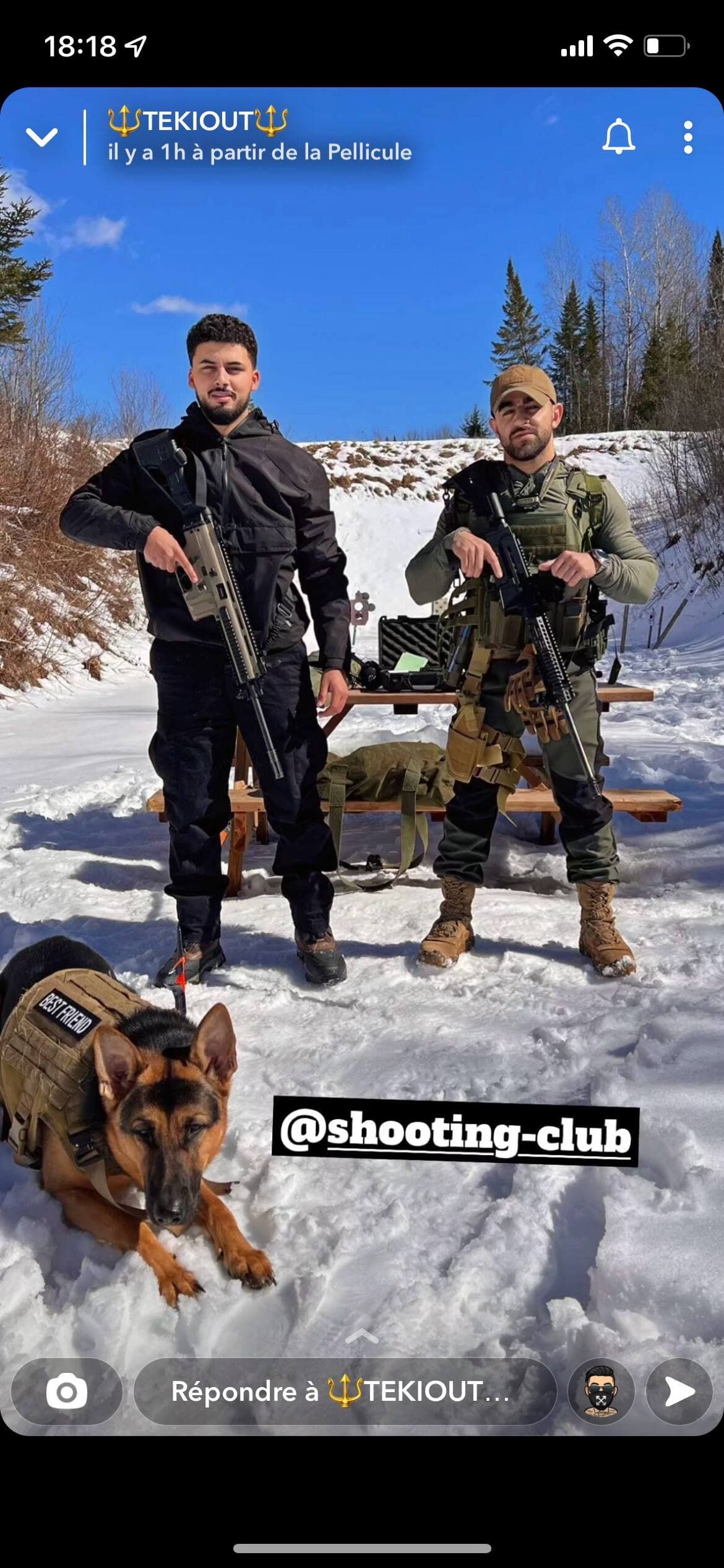 L’influenceur Tekiout (à gauche) et l’homme qui invitait des jeunes en secret au club de tir en Estrie.