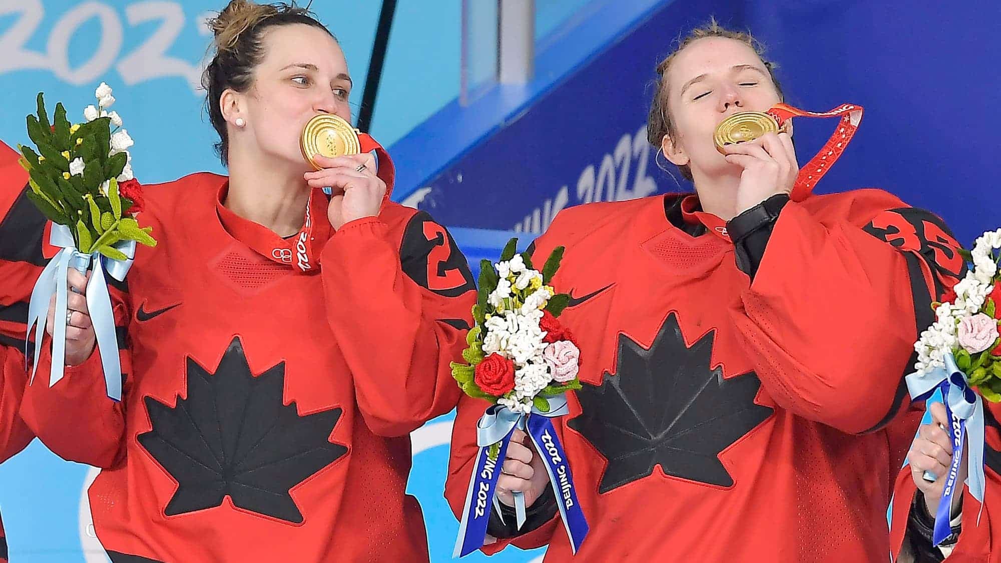 Marie-Philip Poulin et Ann-Renee Desbiens