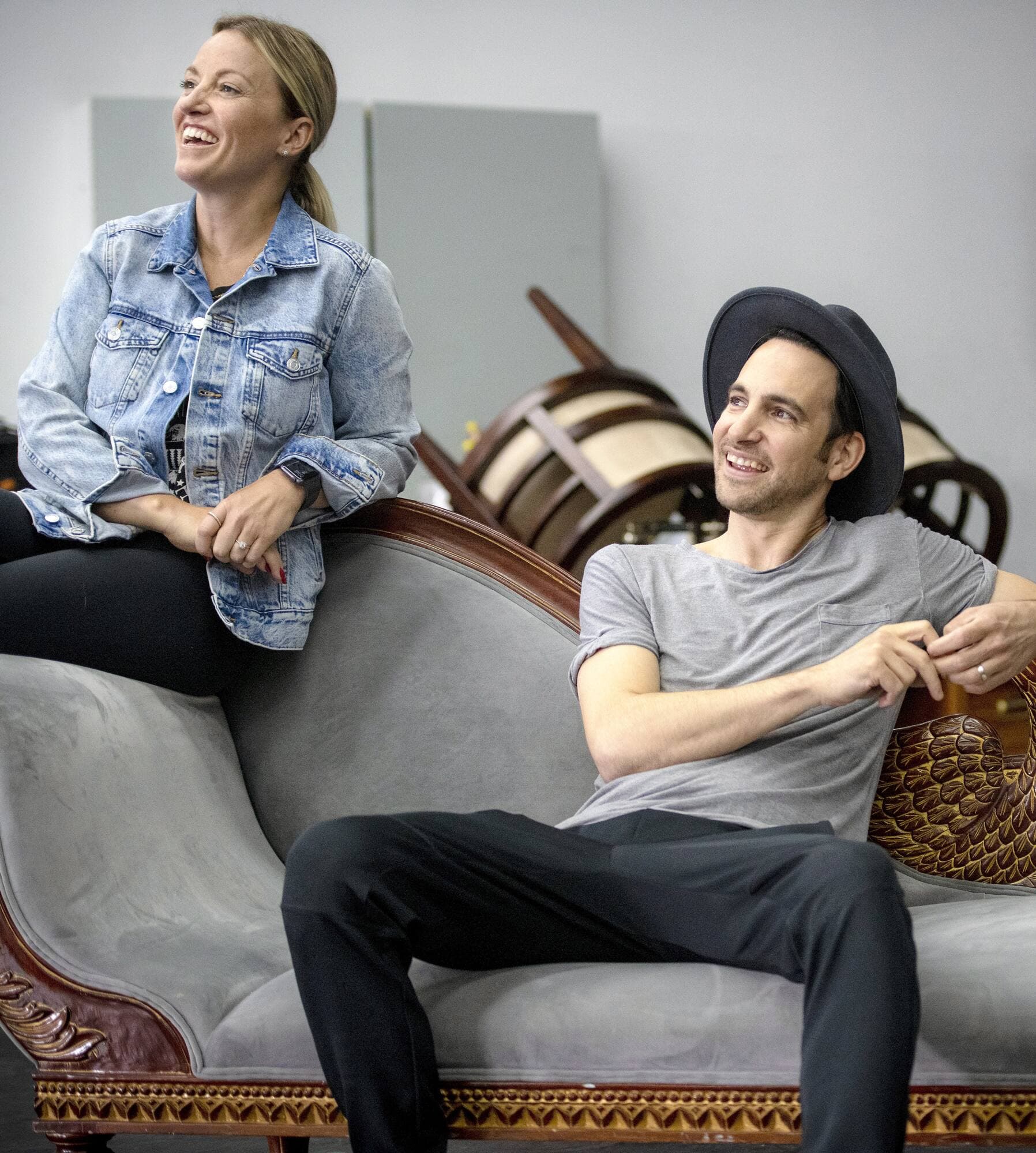 Kevin Houle et Émily Bégin incarnent un couple de malfaiteurs dans Annie.