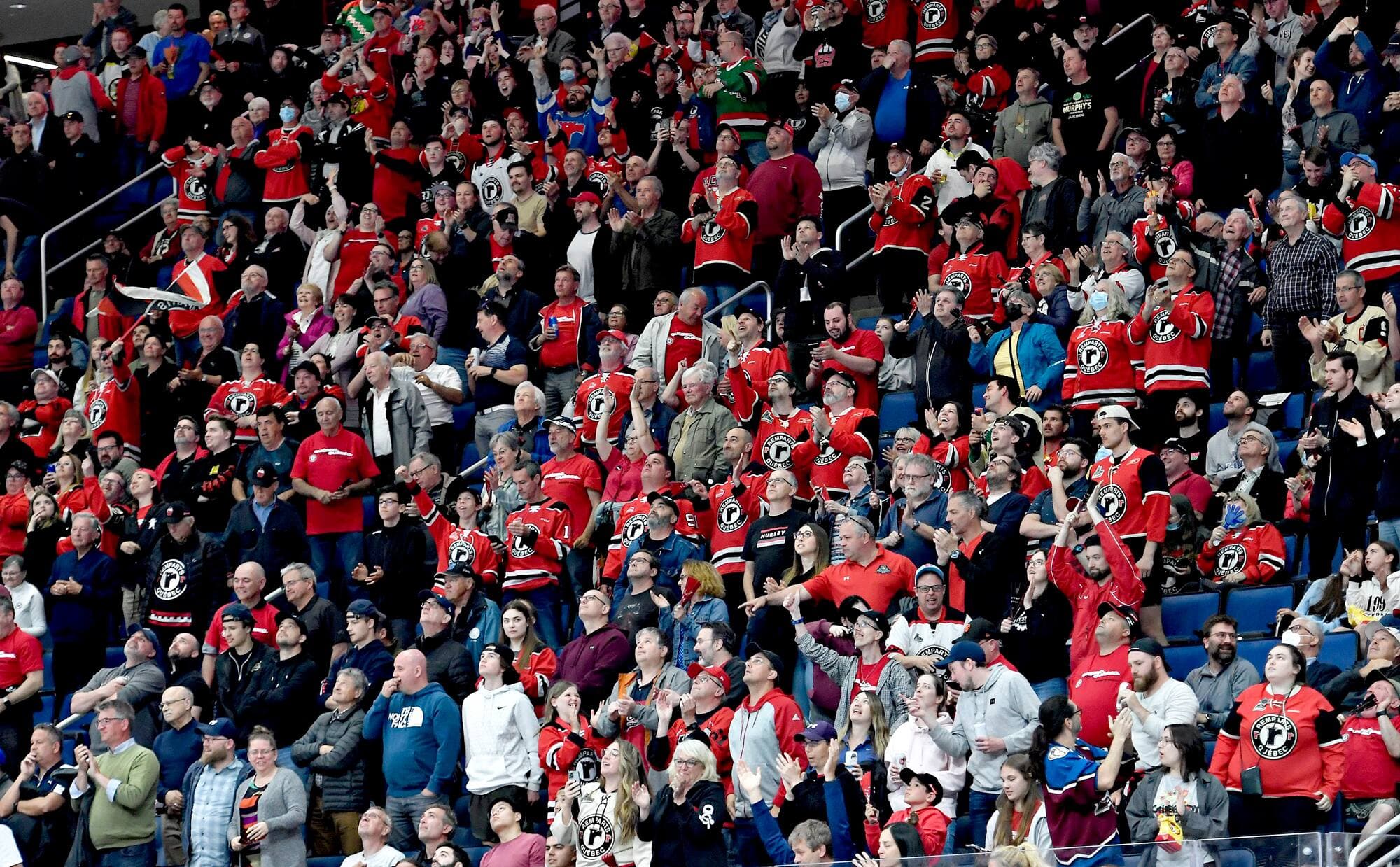 Les partisans des Remparts se sont présentés en grand nombre le 25 mai et durant les autres matchs la série contre les Cataractes, au Centre Vidéotron.