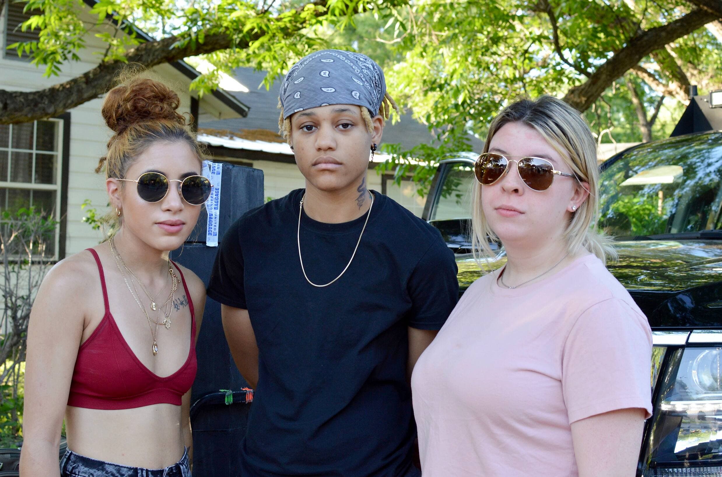 Ana Ferrante, Cici Richardson et Mariana Parra ont fait des heures de route pour montrer leur soutien.