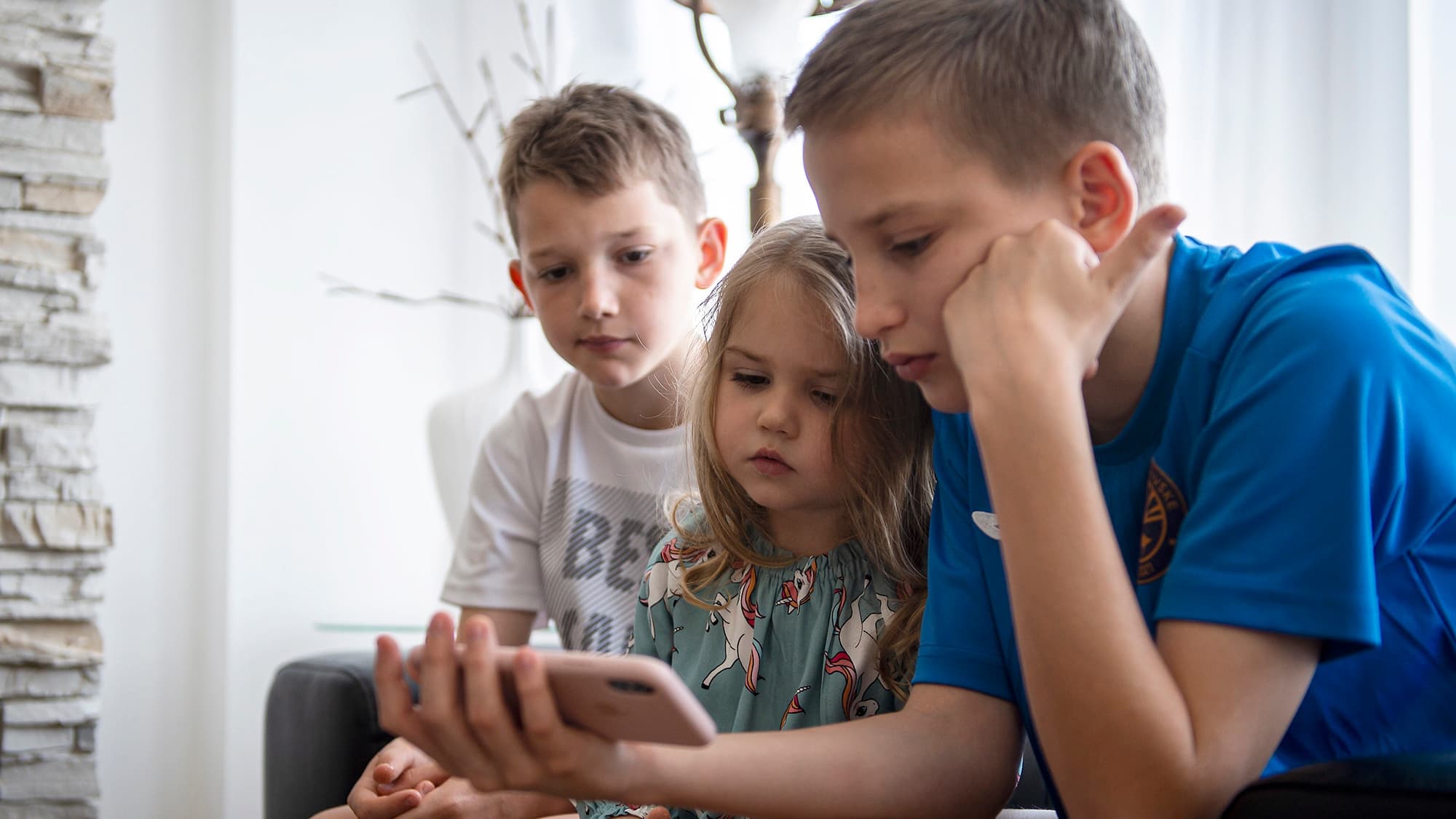 Andrii, Miia et Nikita.