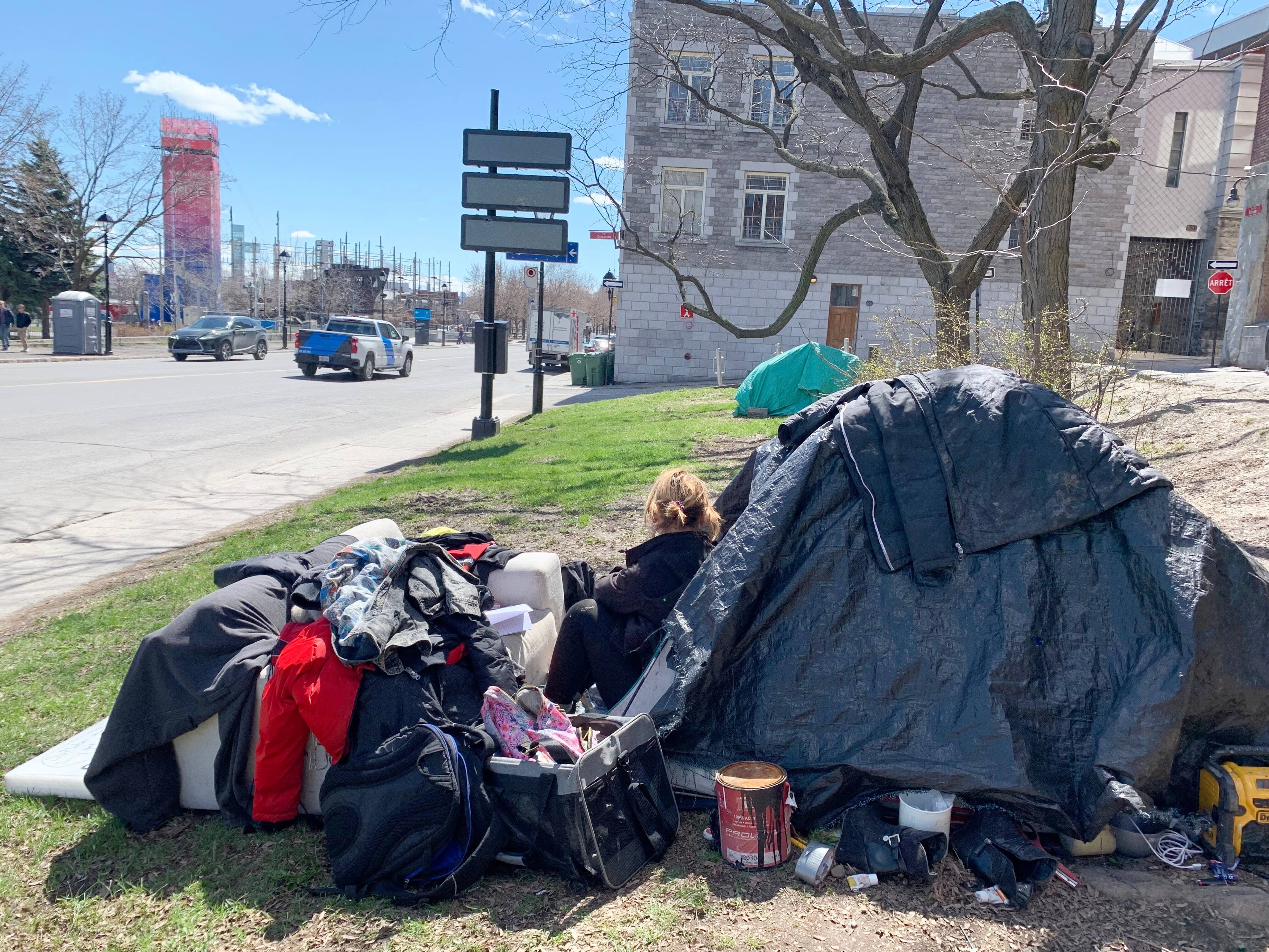 Les deux derniers campeurs du terrain près de l'Accueil Bonneau, dans le Vieux-Montréal, devront quitter les lieux d'ici jeudi.