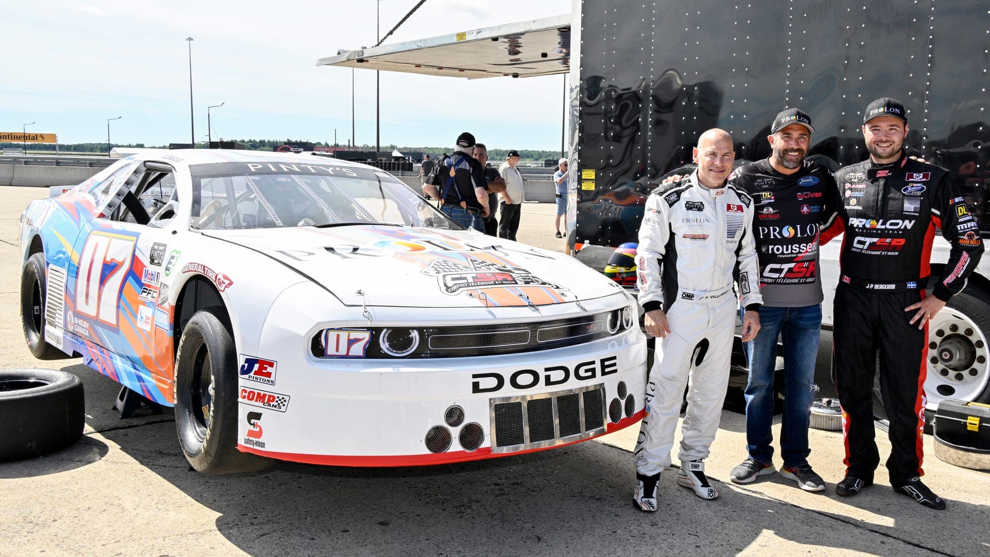 Jacques Villeneuve, Martin d’Anjou et Jean-Philippe Bergeron sont fébriles à quelques jours du GP3R.