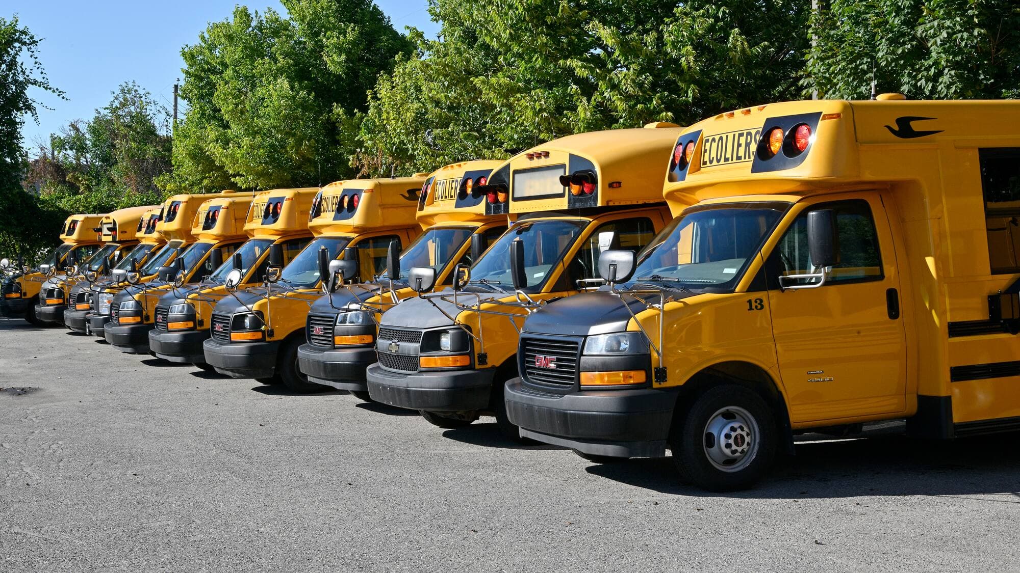 À défaut d’une entente entre le réseau scolaire et des transporteurs, des autobus scolaires pourraient ne pas quitter leurs stationnements à la rentrée et des milliers d’élèves pourraient être privées de transport.