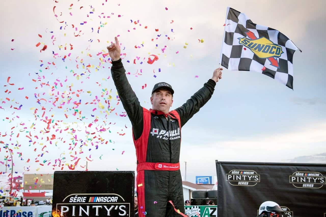 Le pilote automobile et multiple champion Marc-Antoine
Camirand.