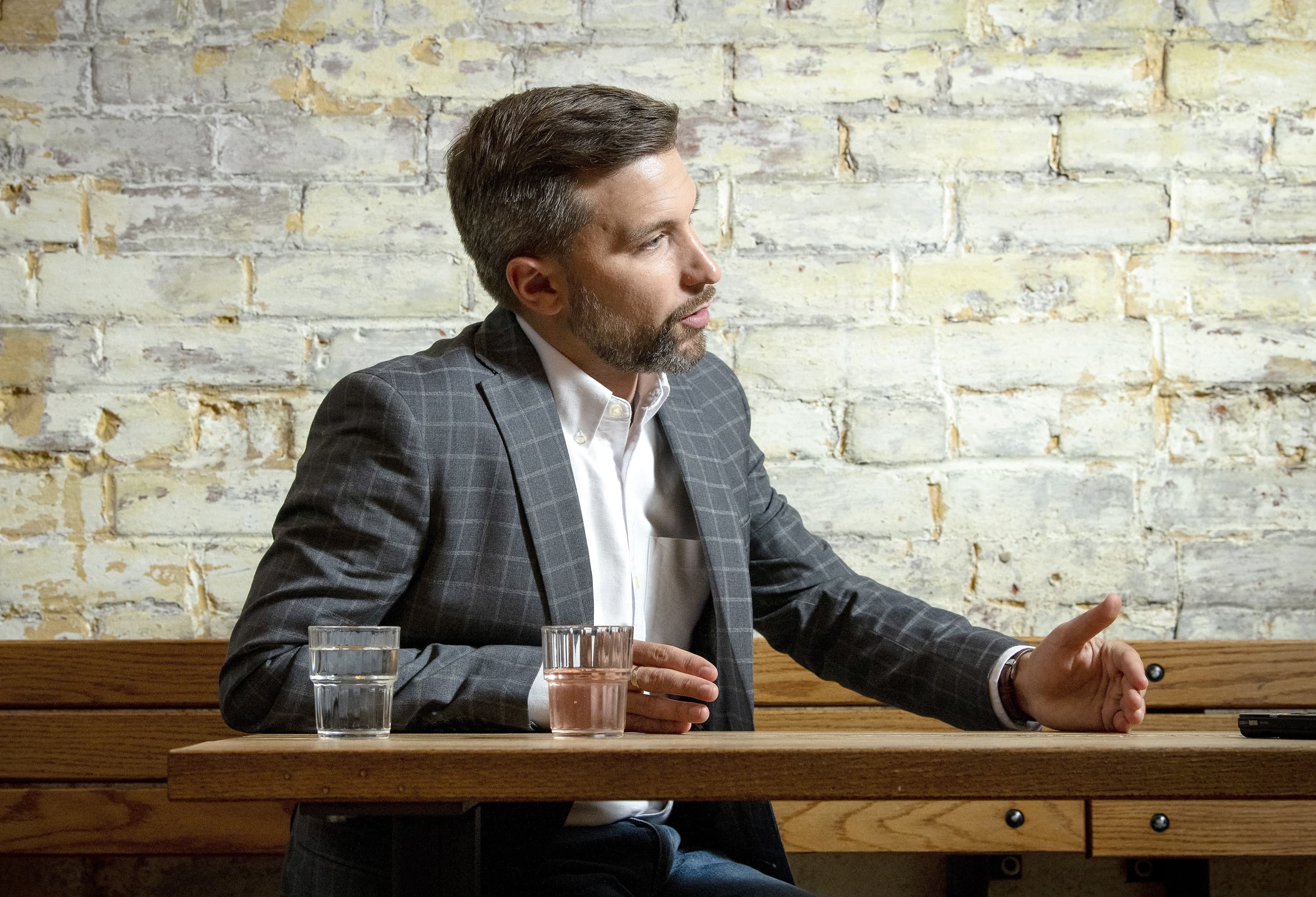 Sur tous les fronts, difficile de trouver plus aux antipodes que François Legault et Gabriel Nadeau-Dubois.