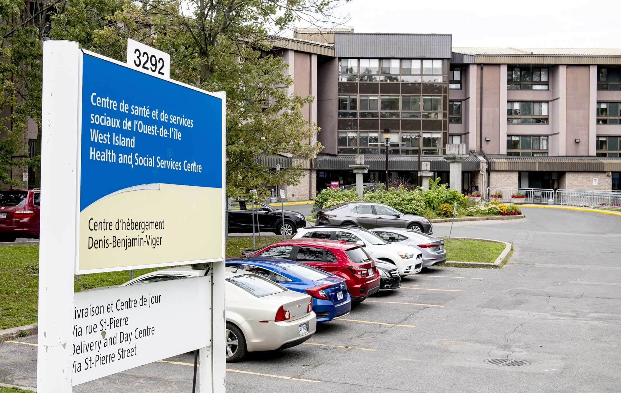 Le CIUSSS de l’Ouest-de-l’Île-de-Montréal a donné quatre contrats avec l’argent des contribuables à des consultants auprès des CHSLD privés et résidences pour aînés.