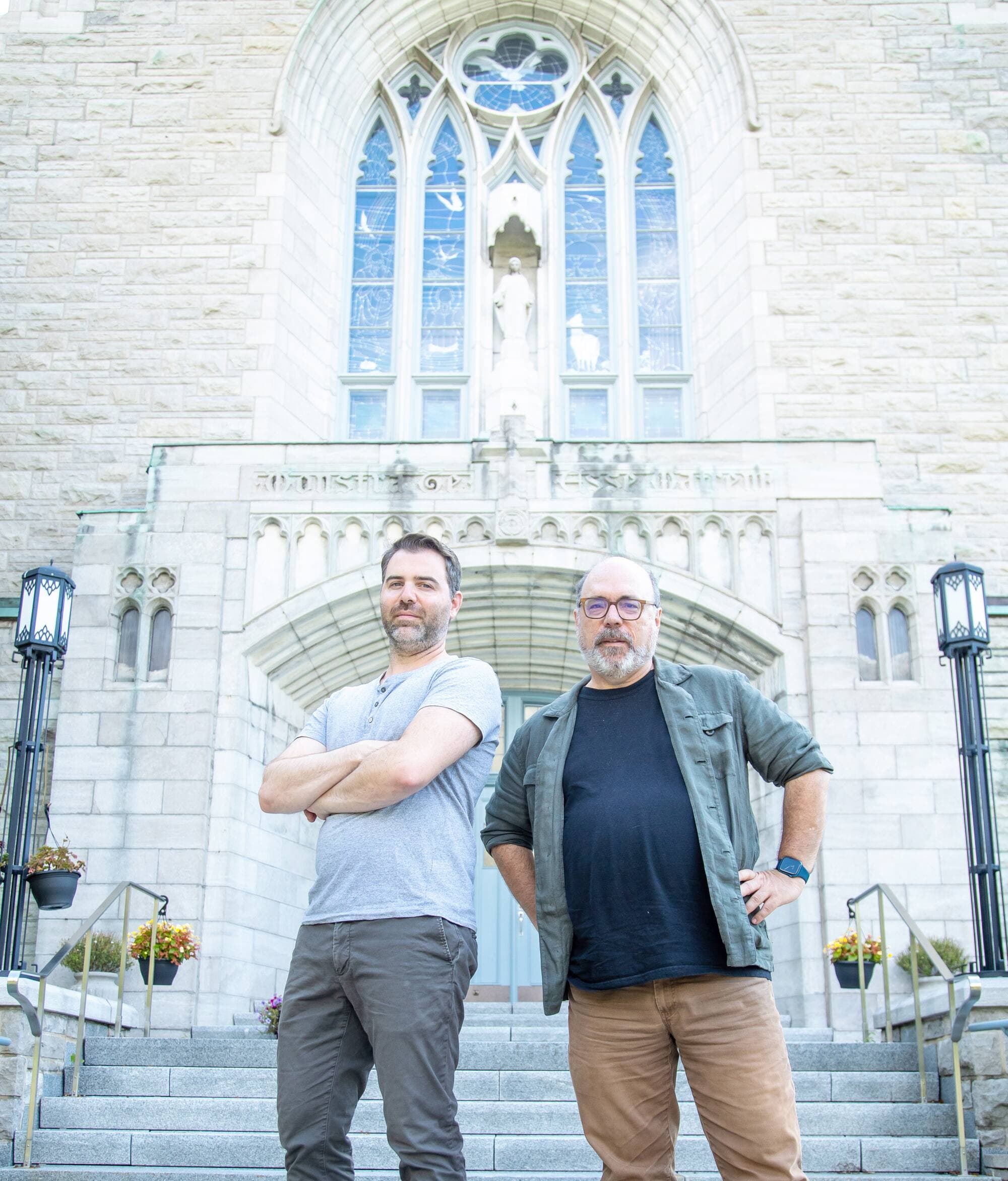 Manu Chataigner et Jules Richer ont réalisé un grand reportage sur un prêtre agresseur condamné en 2019.