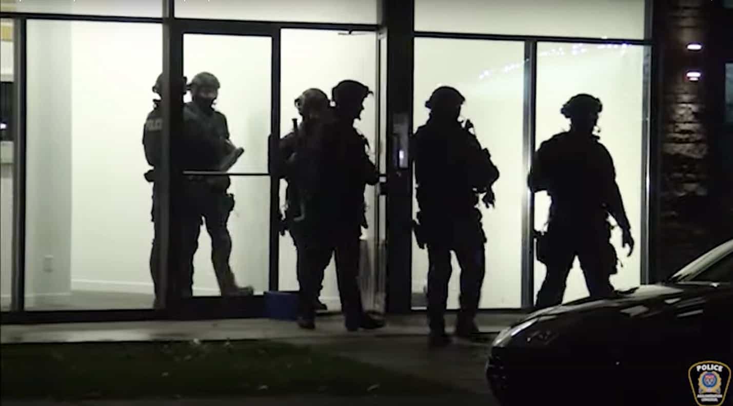 Deux perquisitions ont été menées par le Service de police de l’agglomération de Longueuil les 18 novembre et 12 décembre 2021 à différents endroits de la Rive-Sud de Montréal.