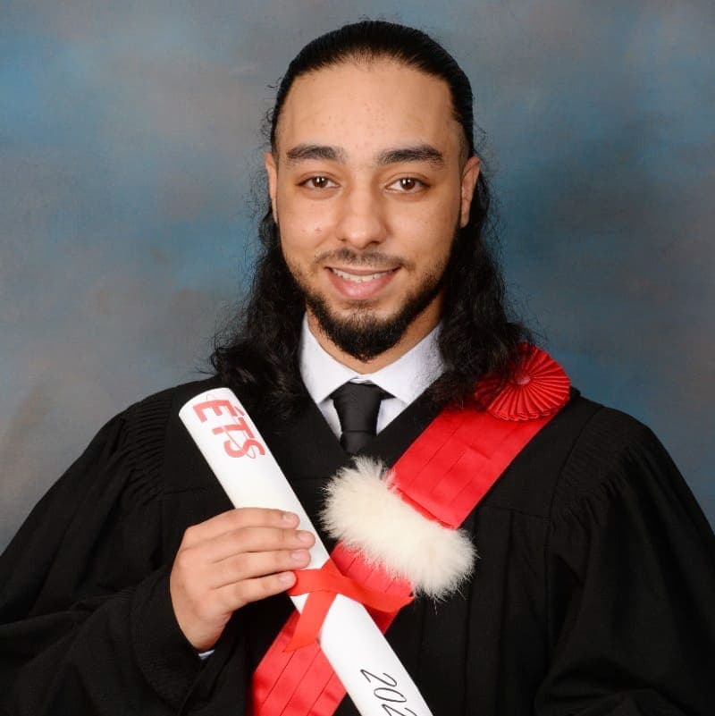 Omar Zanfi venait de terminer en août 2022 un baccalauréat en génie mécanique à l’École de technologie supérieure (ÉTS).