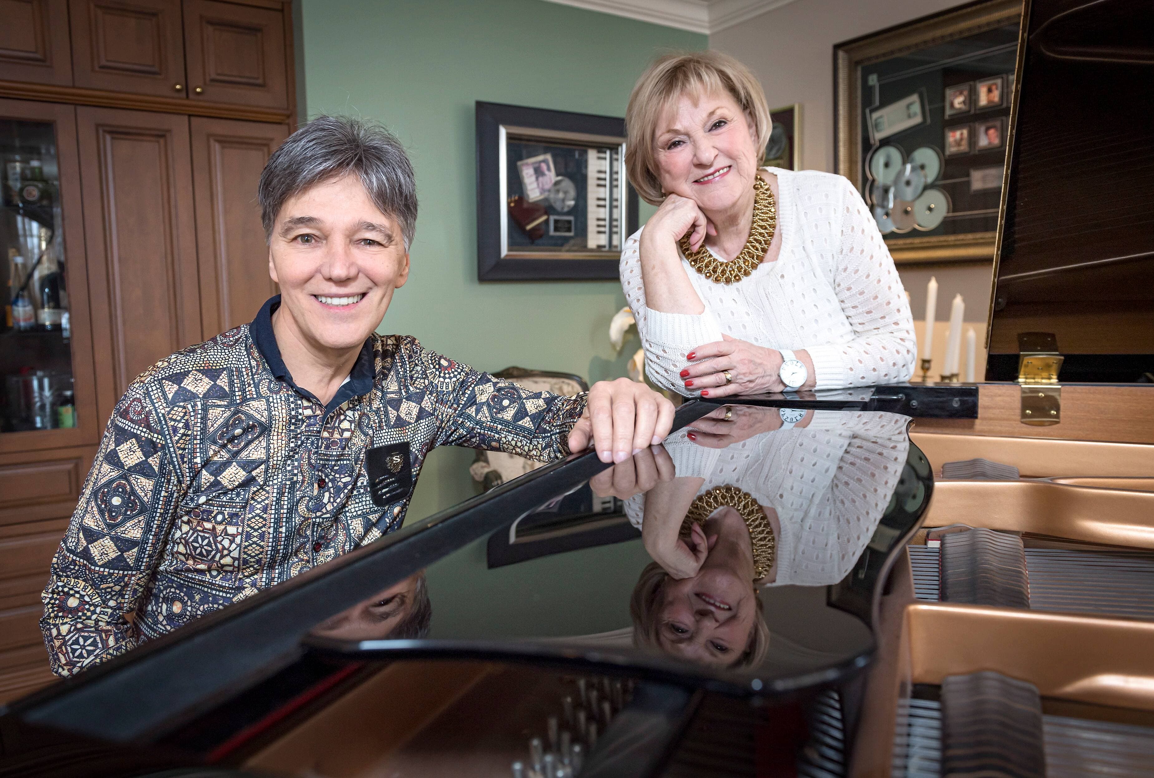 Richard Abel célèbre ses 40 ans de carrière avec une nouvelle tournée en compagnie de Claudette Dion.