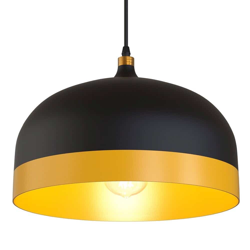 Pendentif côtelé Yansun, 169 $, chez Home Depot. homedepot.ca