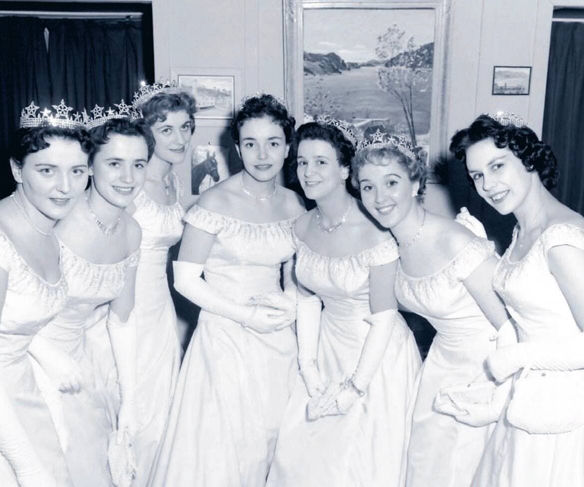 Les duchesses de 1957 Jacqueline Morin, Lise Lemelin, Denise Parent, Michelle Lacroix, Pierrette Morency, Ghislaine Lemay et Liliane Grantham.