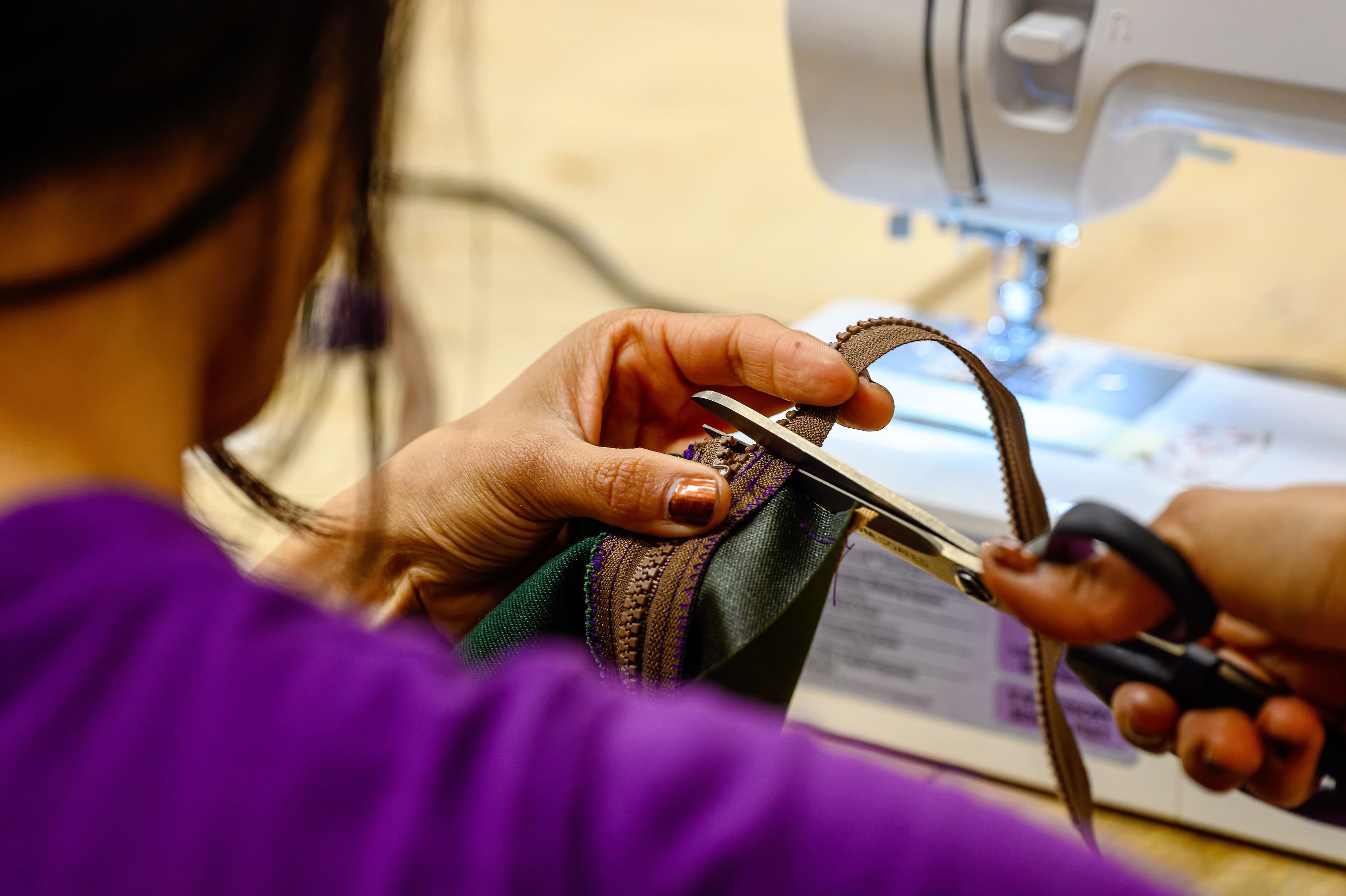 Le sac banane est l’un des premiers projets à réaliser quand on s’exerce à la couture.