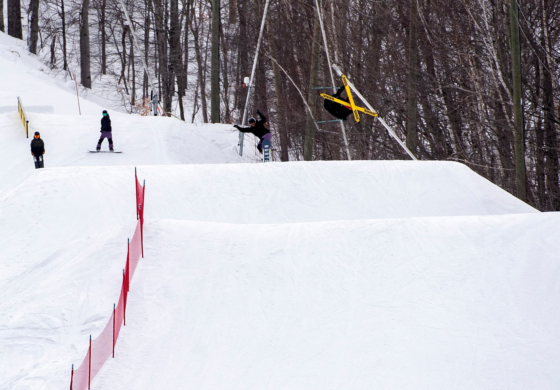 Sur les pentes du mont Saint-Sauveur à la fin de février.