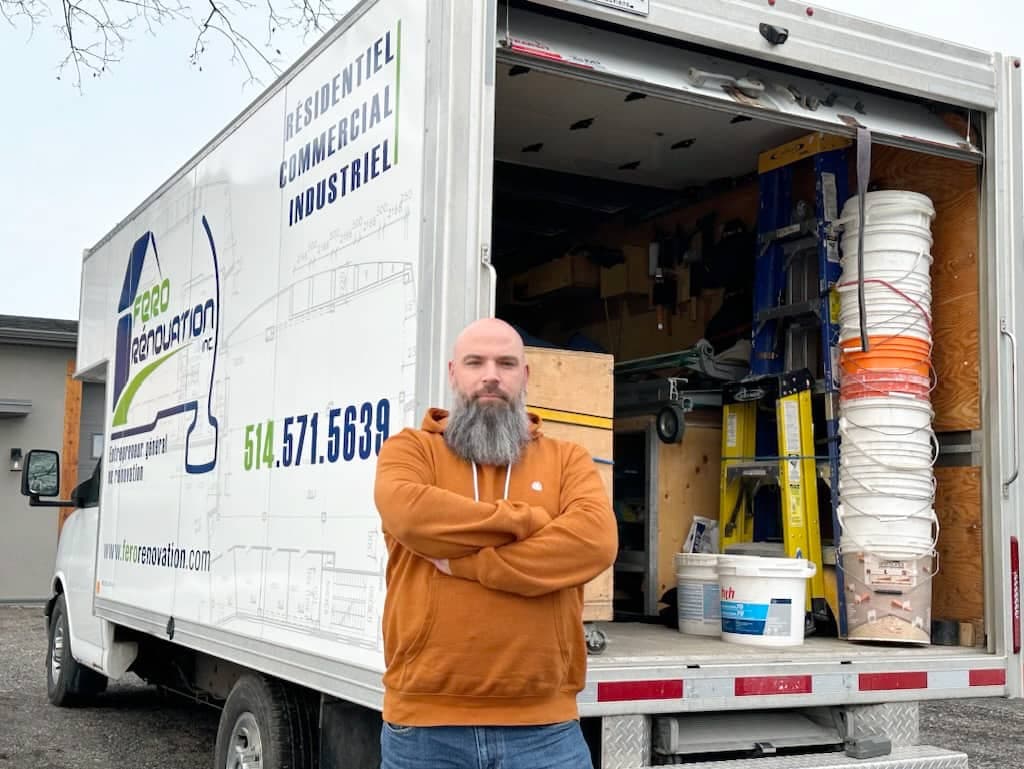 Philippe Ferri, copropriétaire de Fero Rénovation, estime que l’application Mobile-Punch, conçue au Québec, est un excellent outil pour gérer son entreprise.