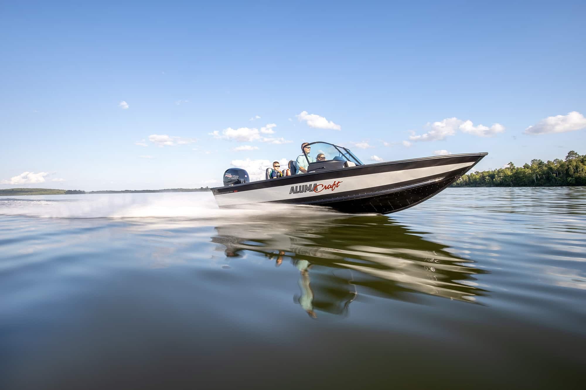 Les bateaux Alumacraft se comportent à merveille sur les plans d’eau.