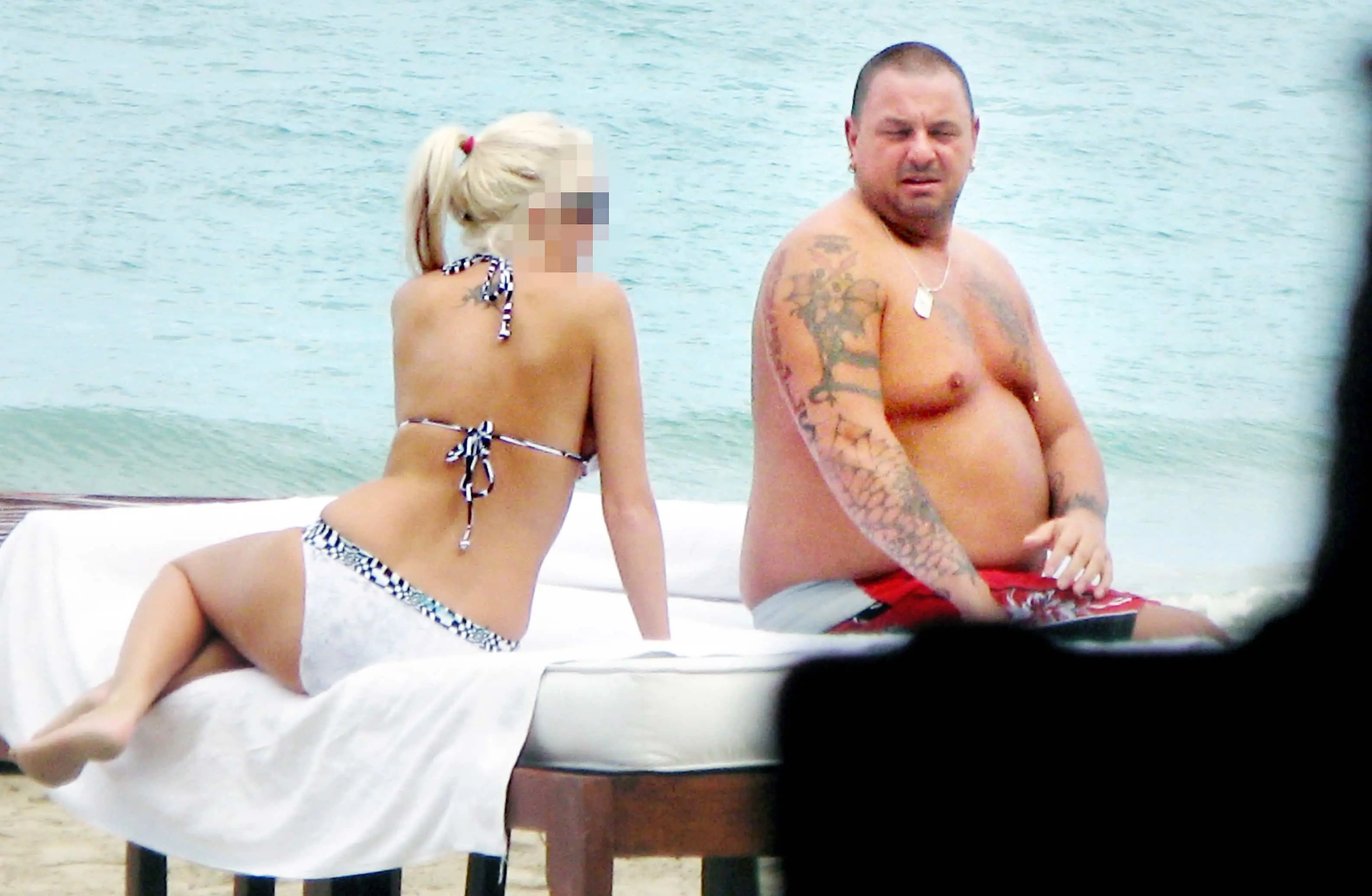 Martin Gamache, photographié en 2008 sur une plage en République dominicaine où les Hells québécois ont parrainé, la même année, la création du premier chapitre du gang de motards dans ce pays.